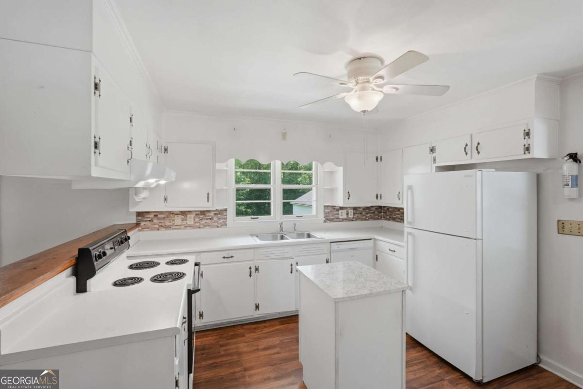 3651 Ledan Road