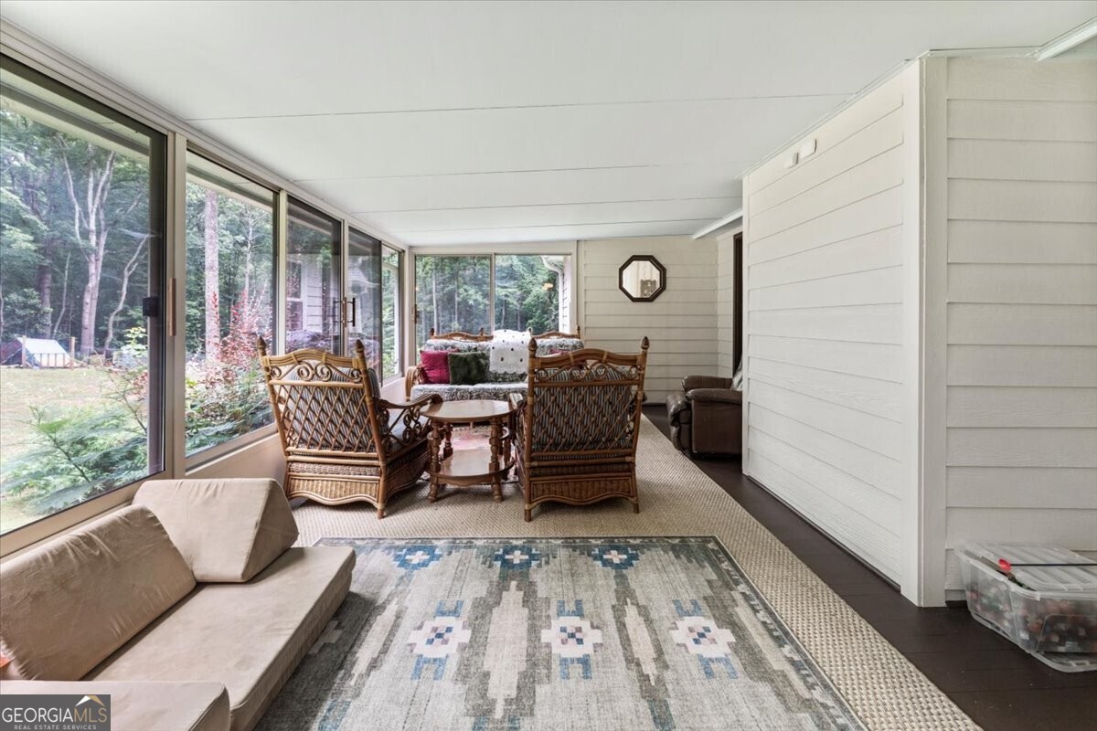 1279 Dillon Road