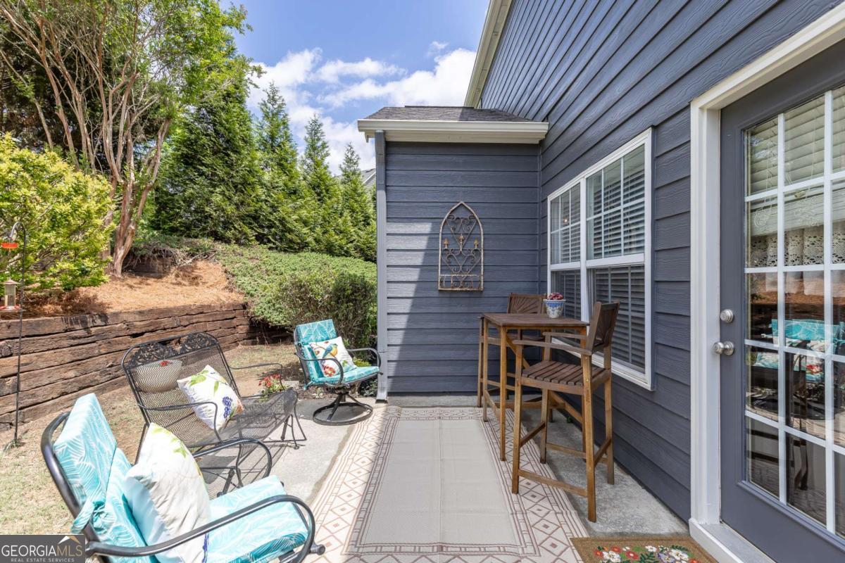 933 Cruce Lake Drive