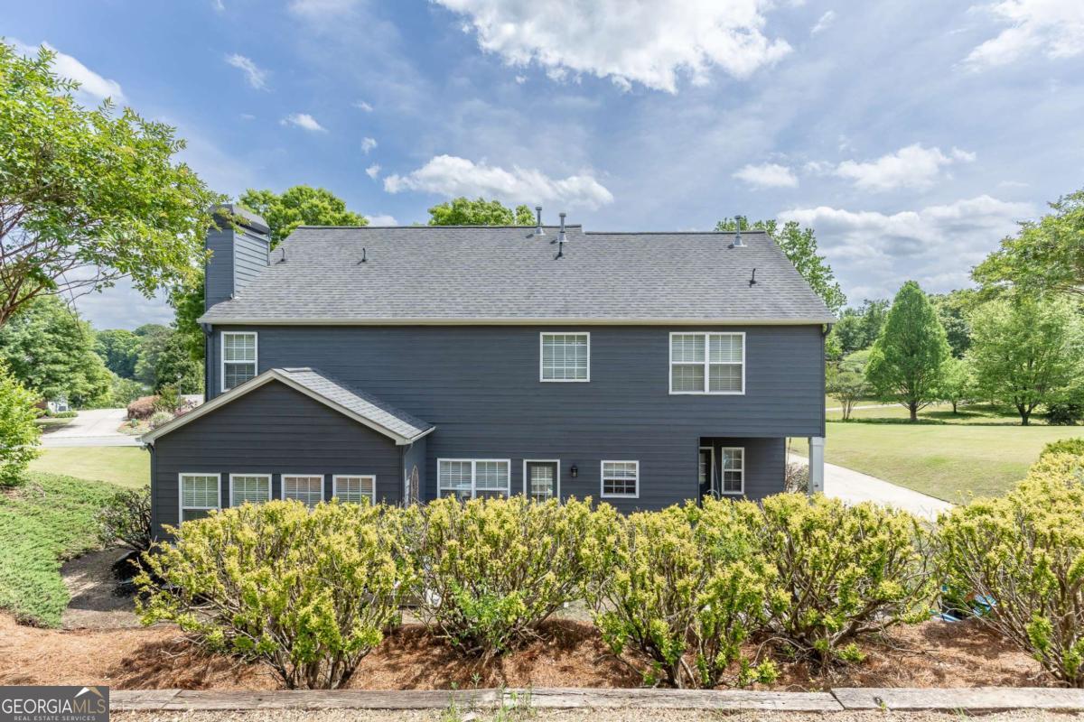 933 Cruce Lake Drive