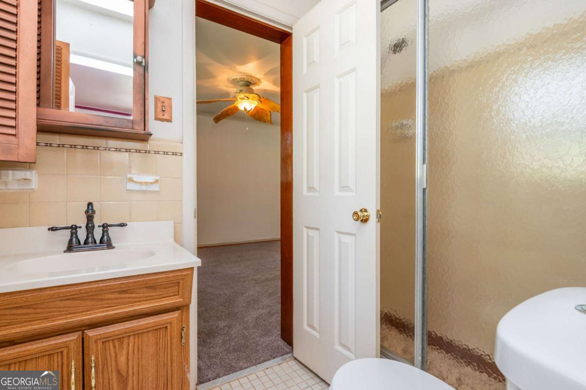 2876 Bob White Drive SW