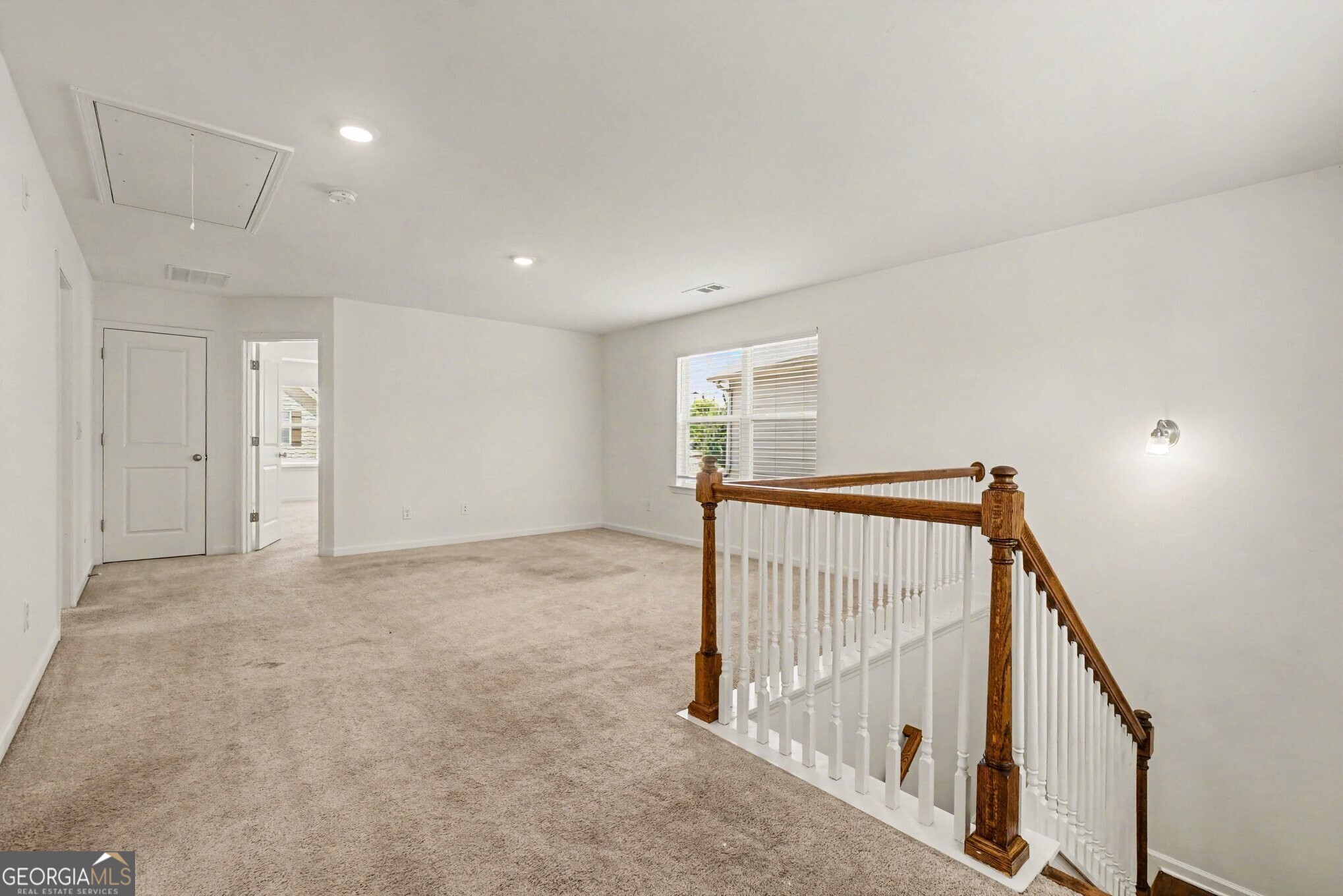 592 Lofty Lane SW