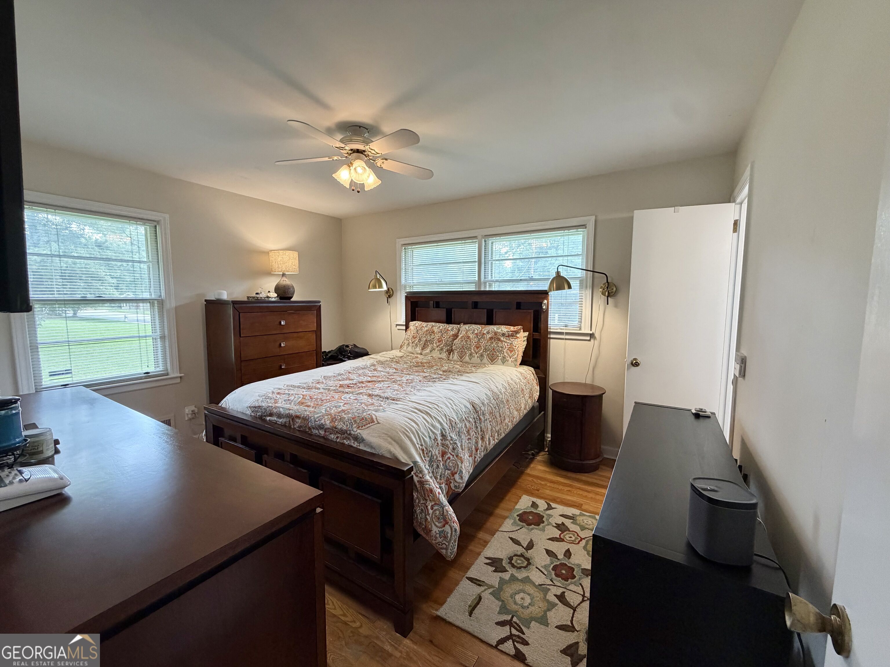 2465 Miriam Lane