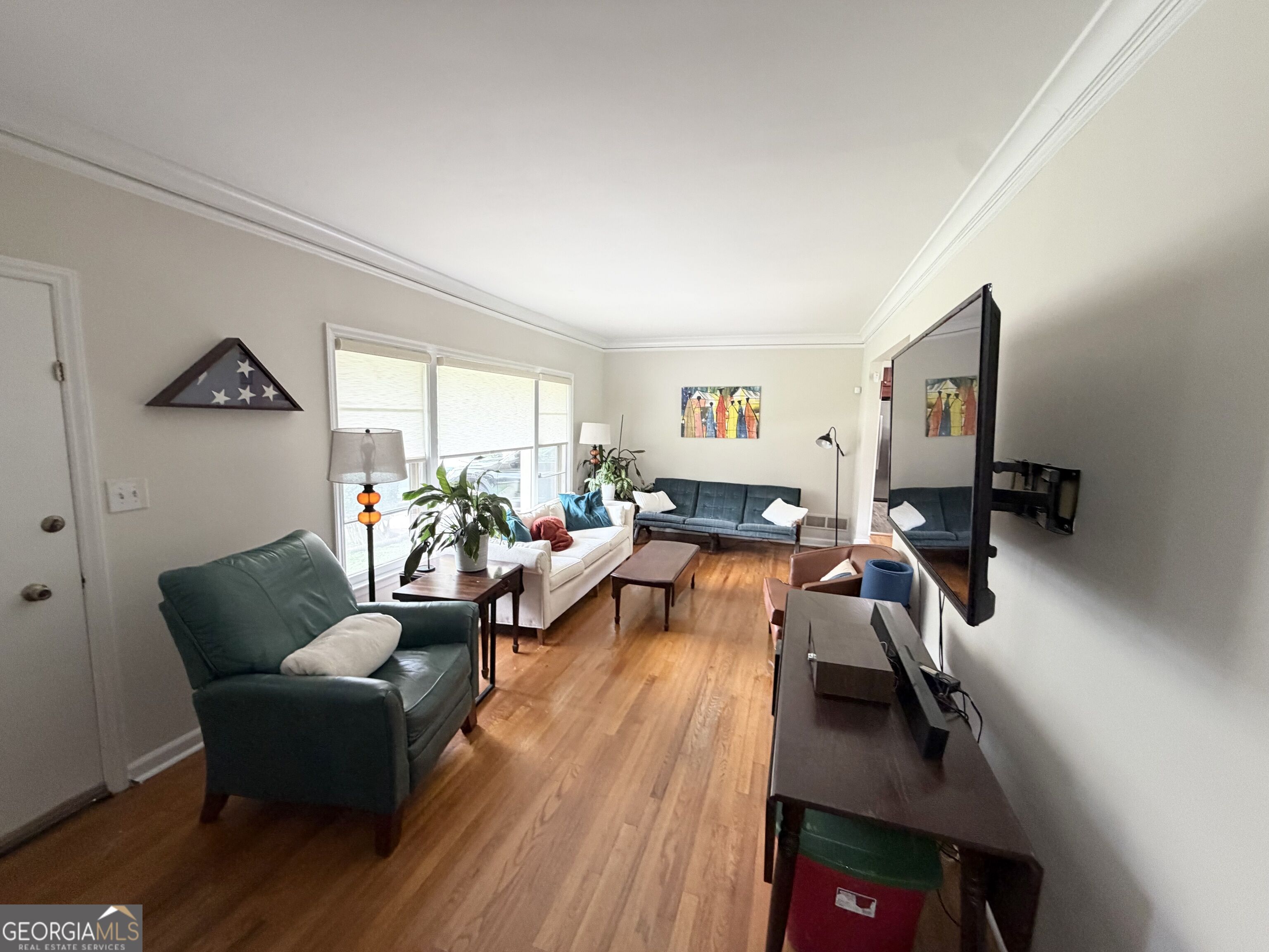 2465 Miriam Lane