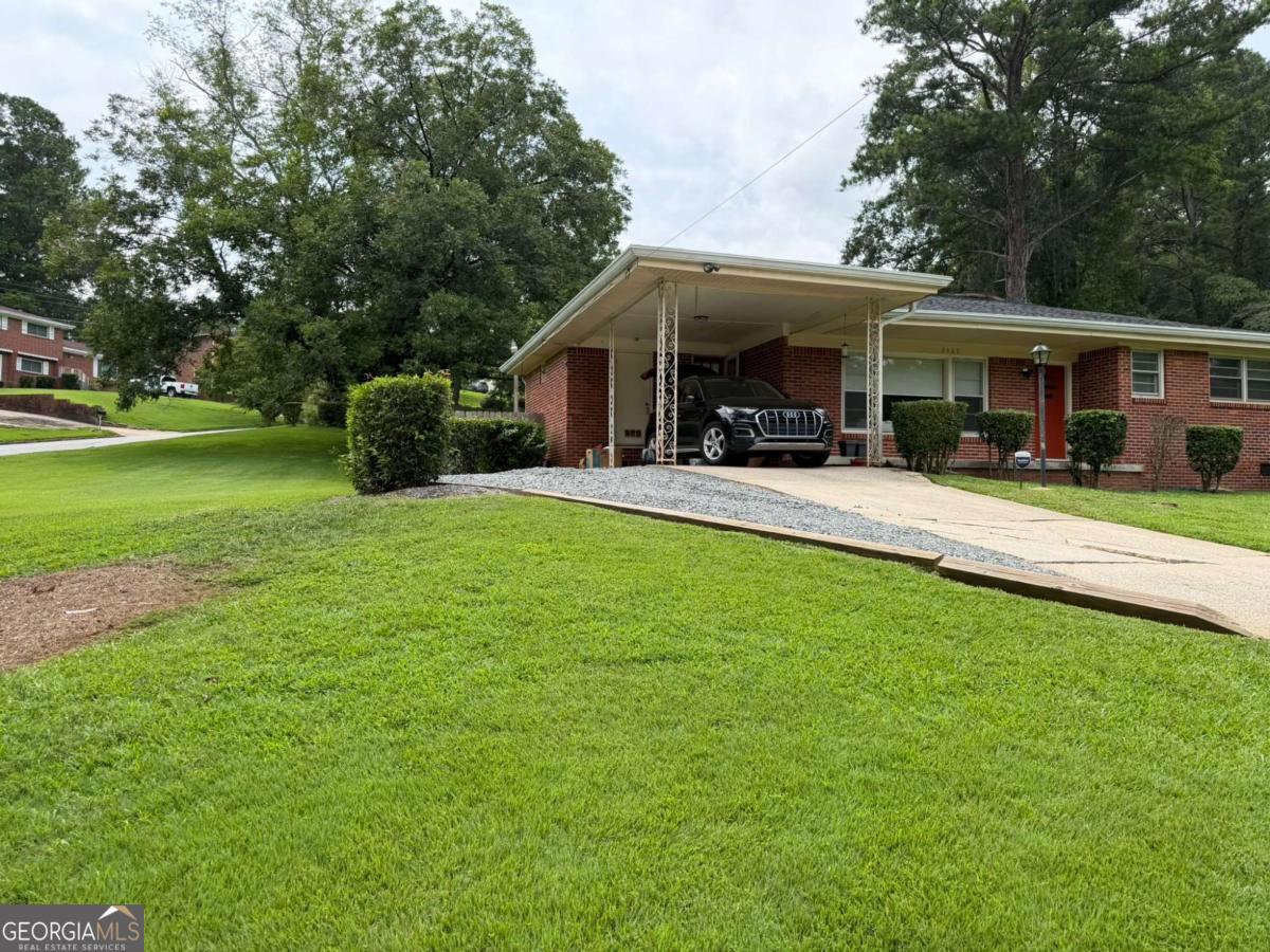 2465 Miriam Lane