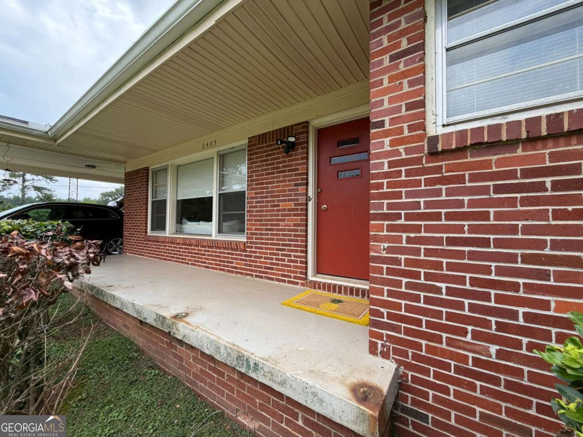 2465 Miriam Lane