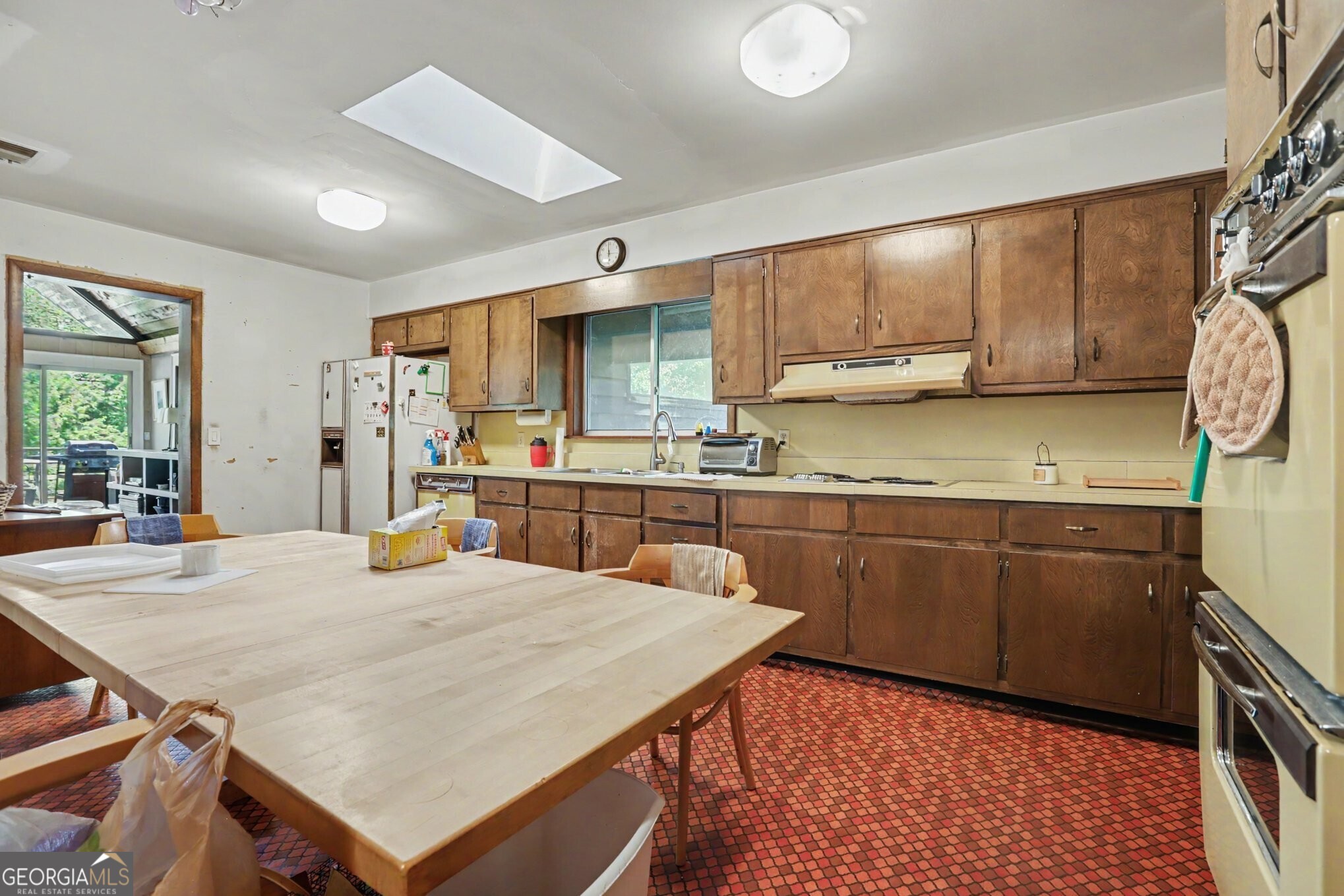 469 Overbrook Drive NW