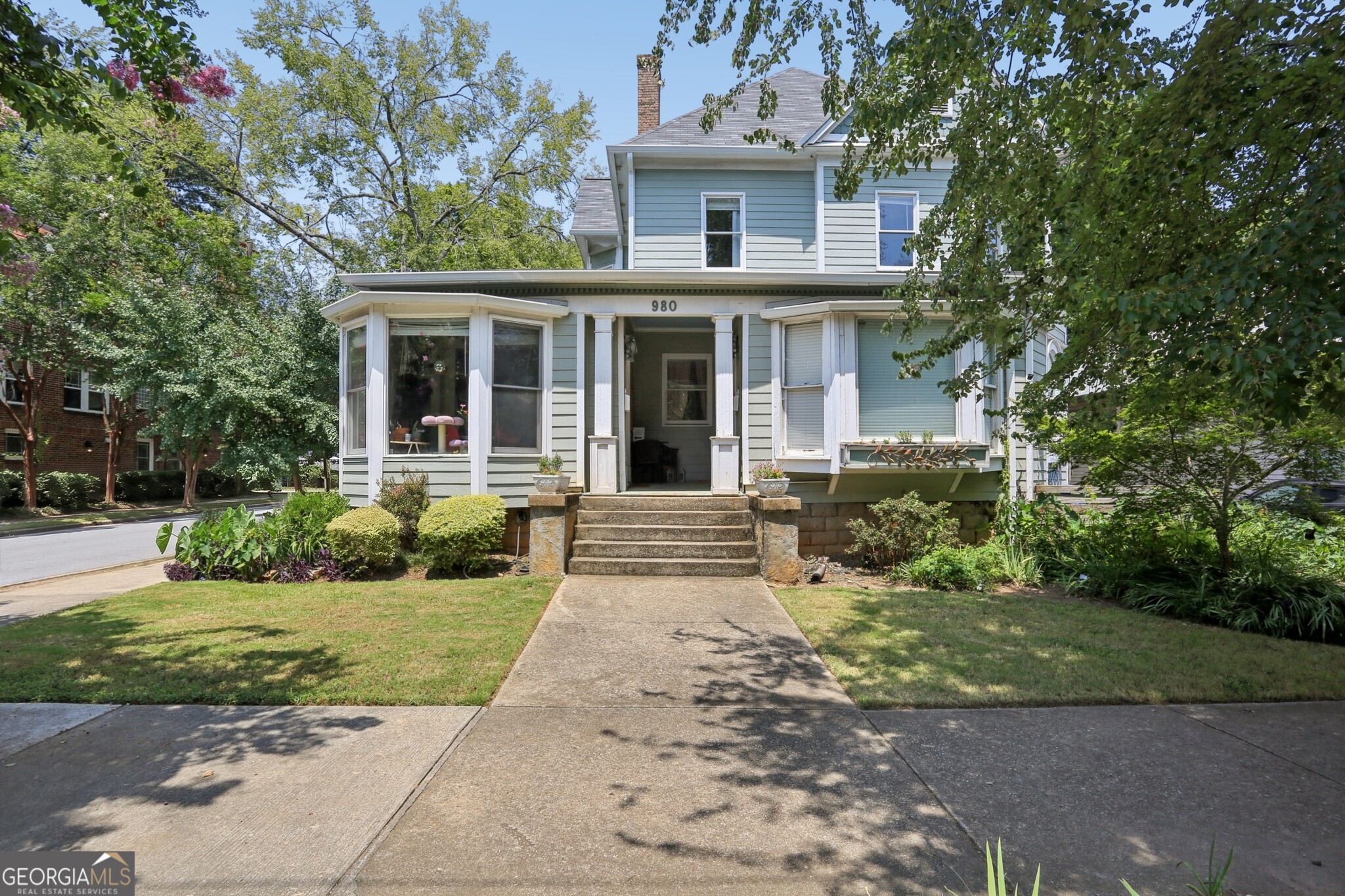 980 Saint Charles Avenue NE # 4