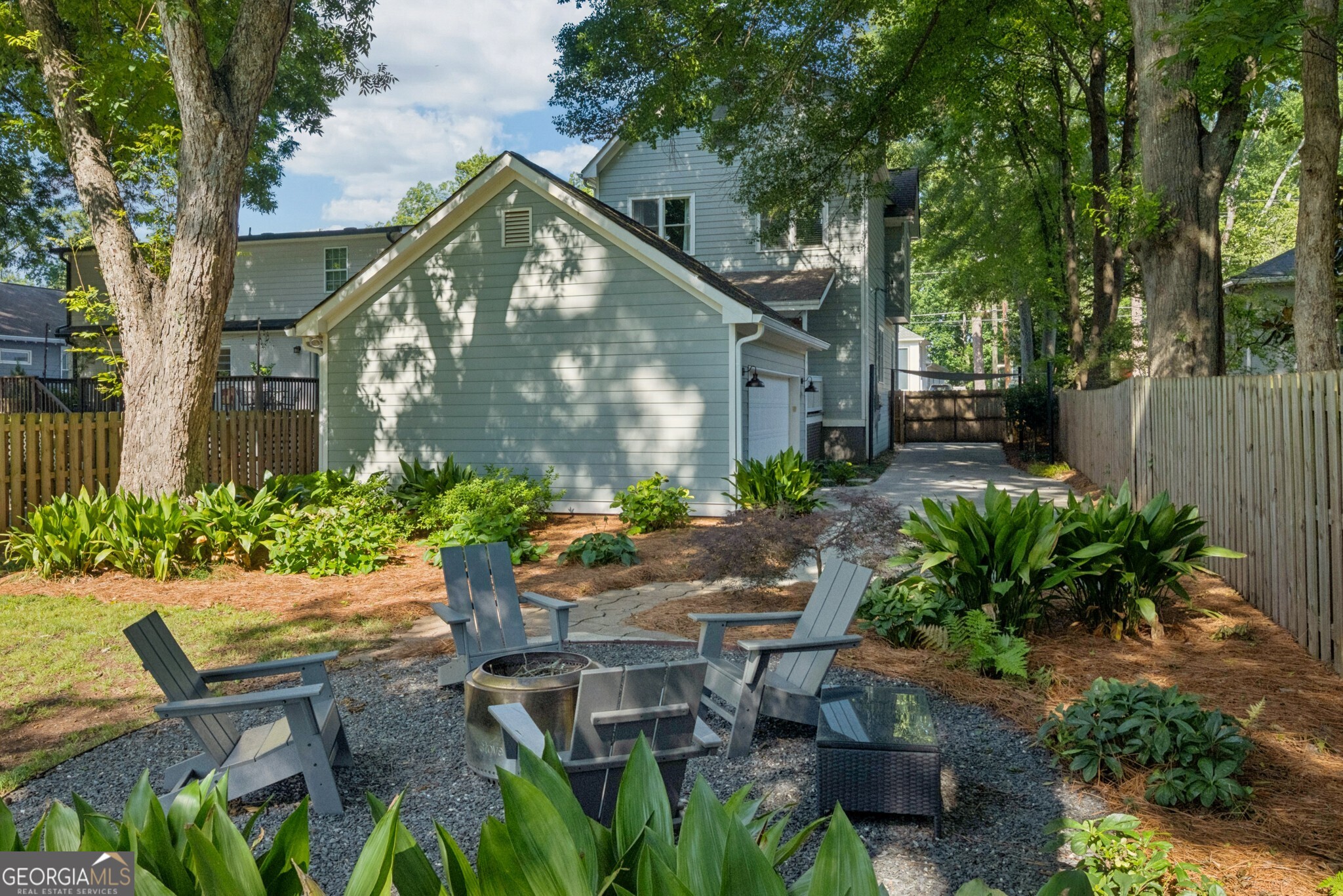 98 2nd Avenue SE
