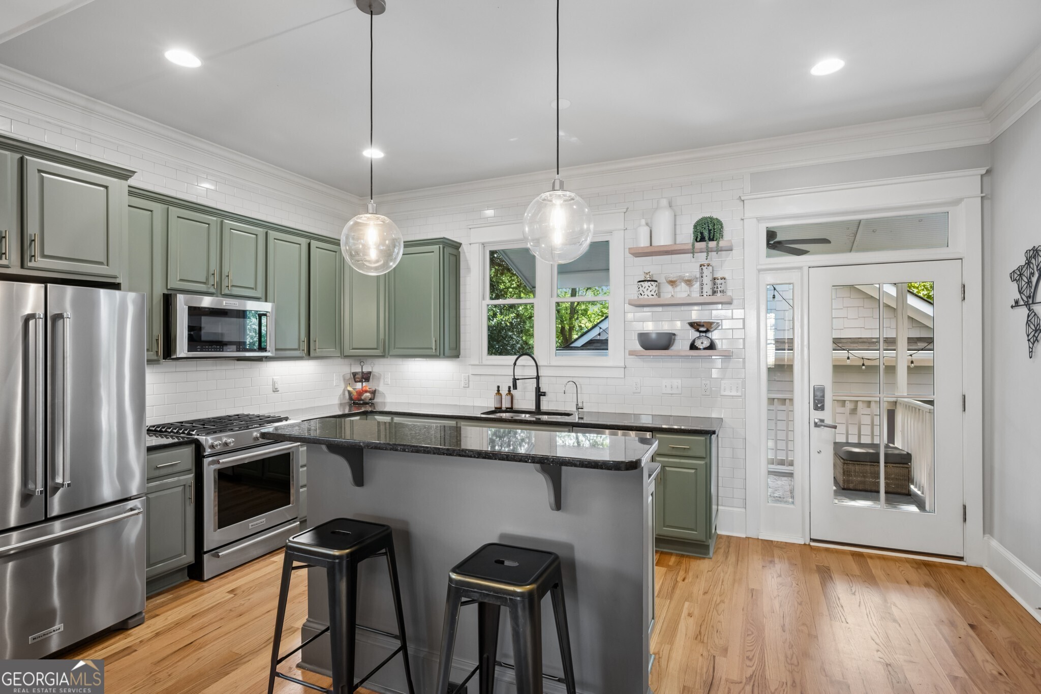 98 2nd Avenue SE