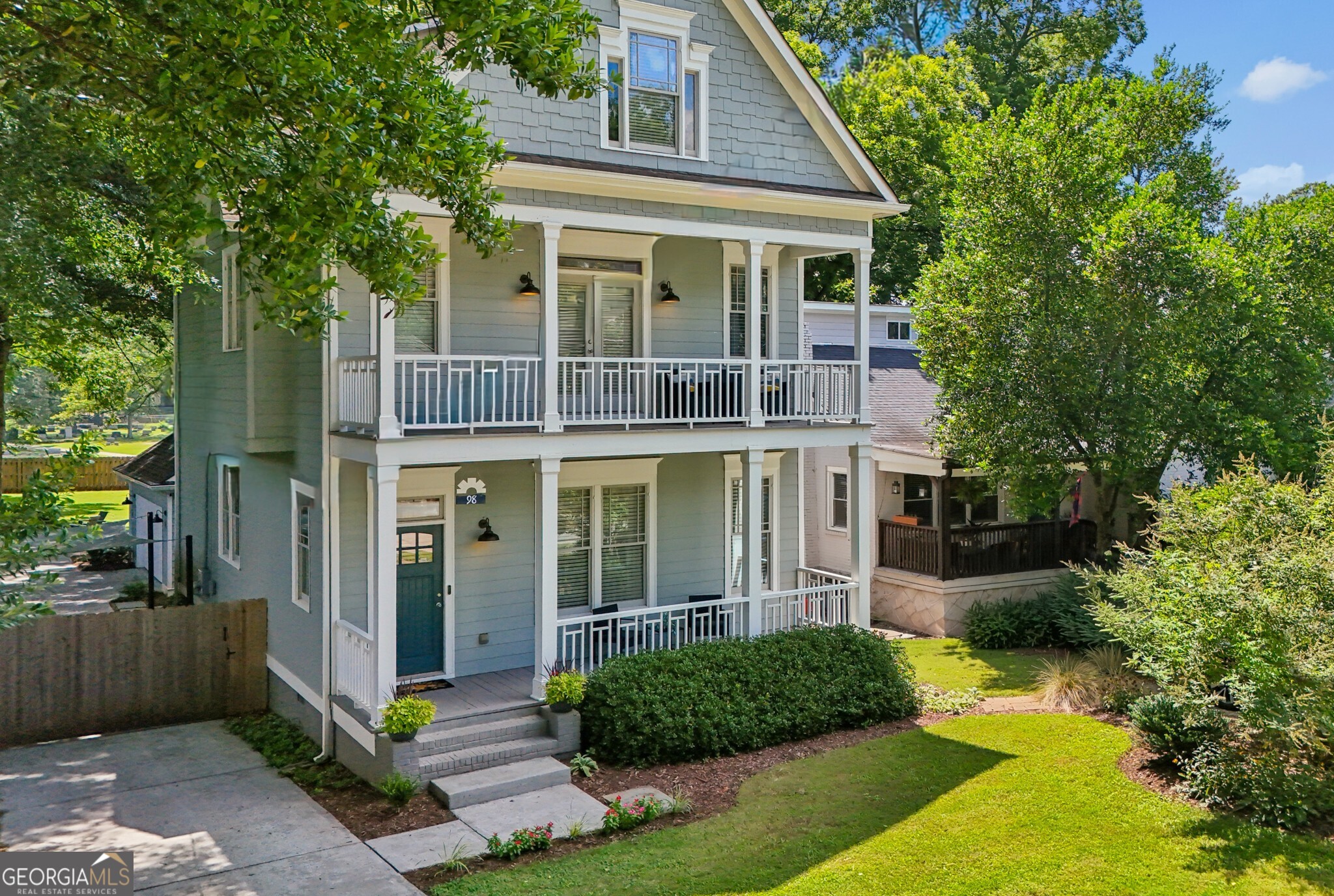 98 2nd Avenue SE
