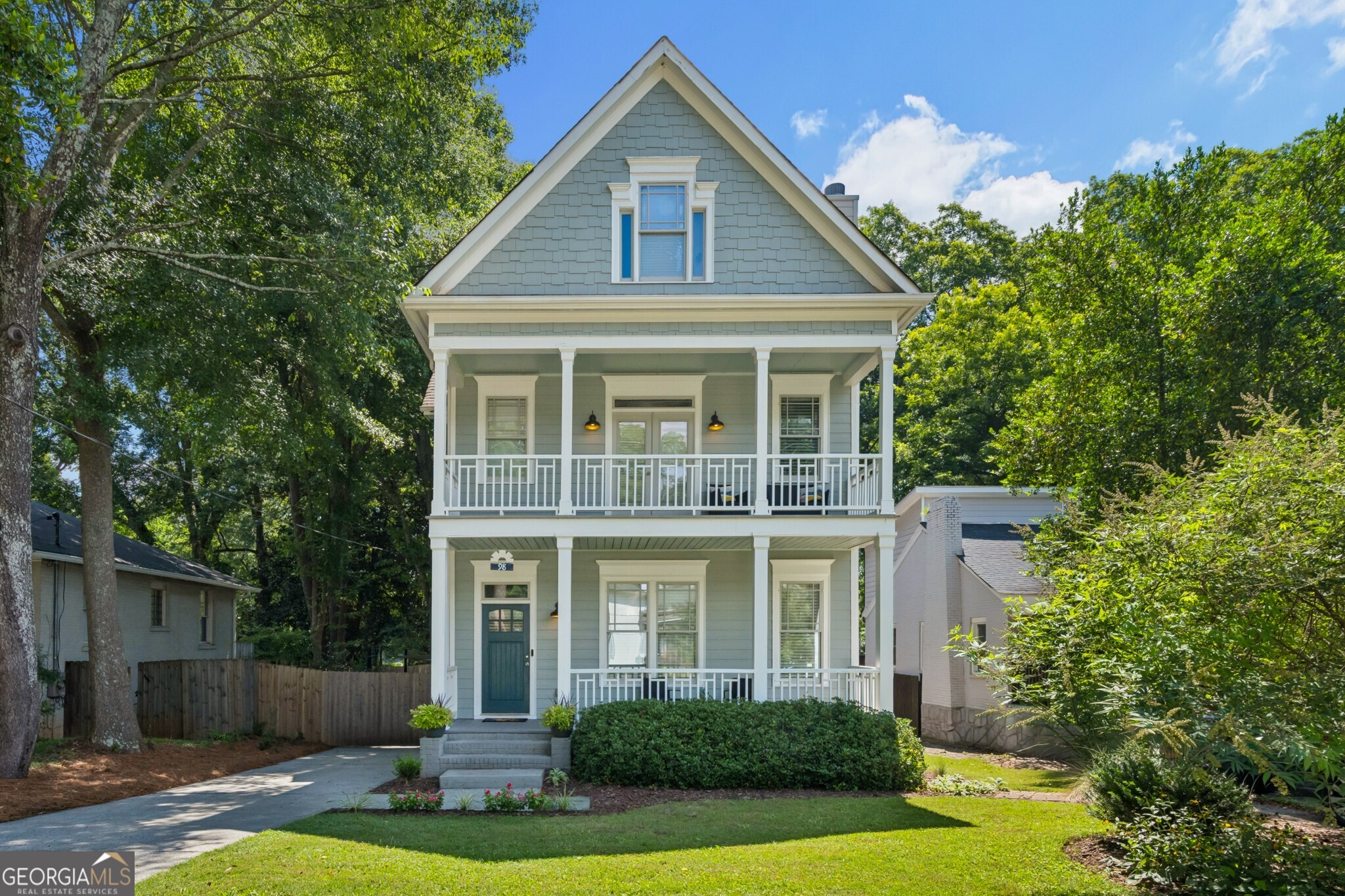98 2nd Avenue SE