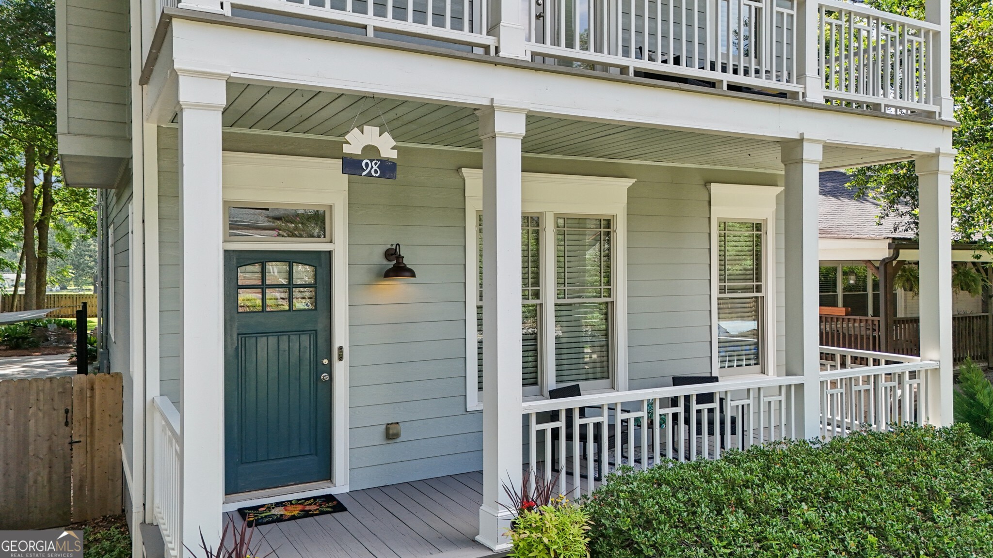 98 2nd Avenue SE