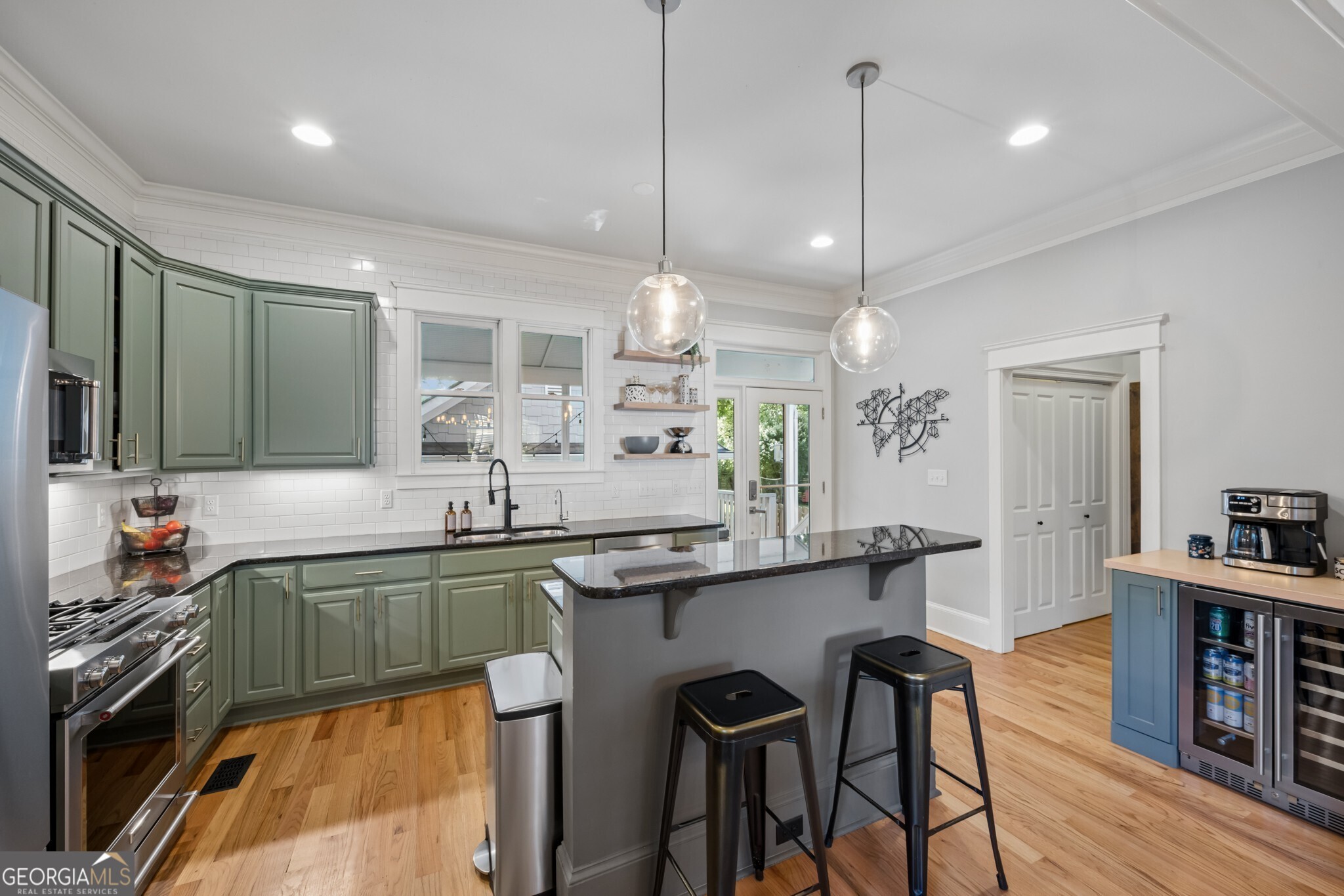 98 2nd Avenue SE
