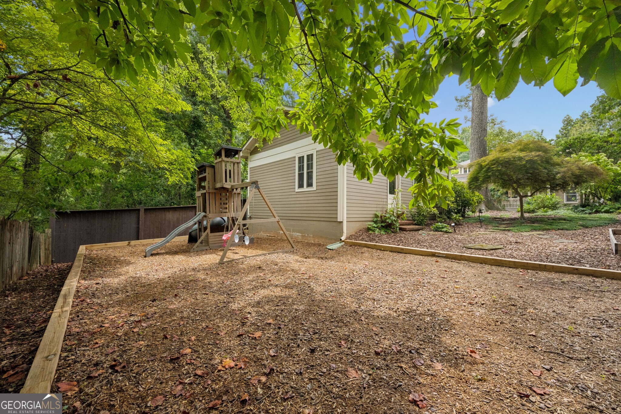 1248 Stillwood Drive NE