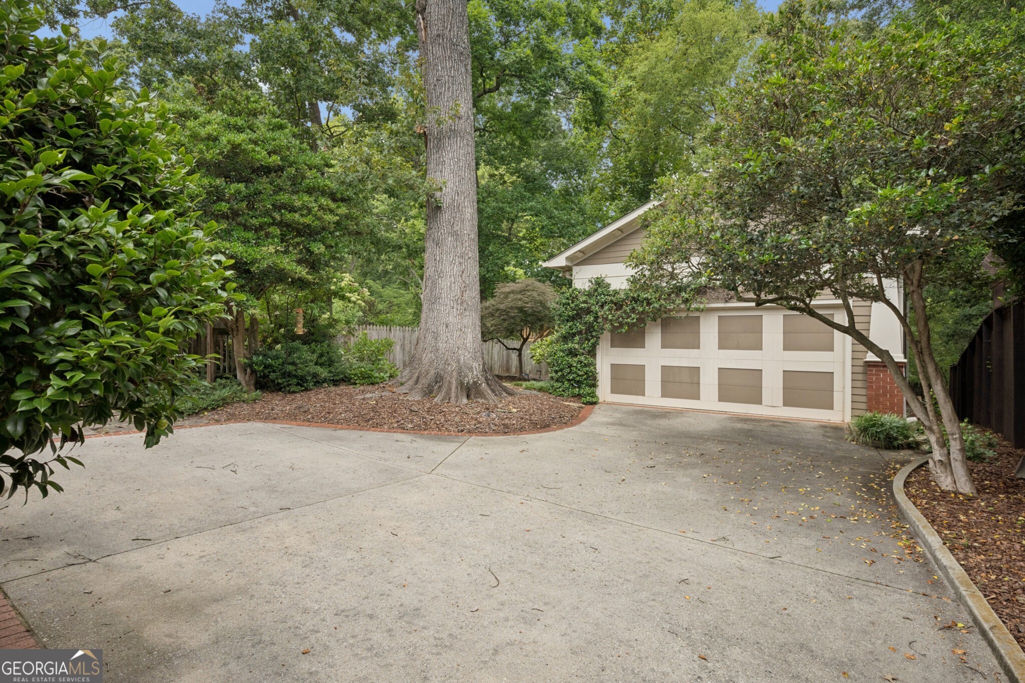 1248 Stillwood Drive NE