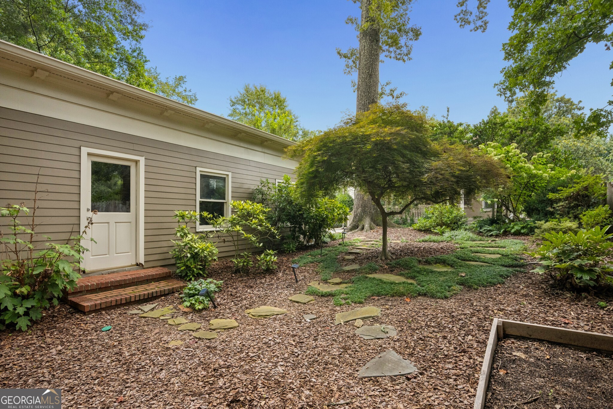 1248 Stillwood Drive NE