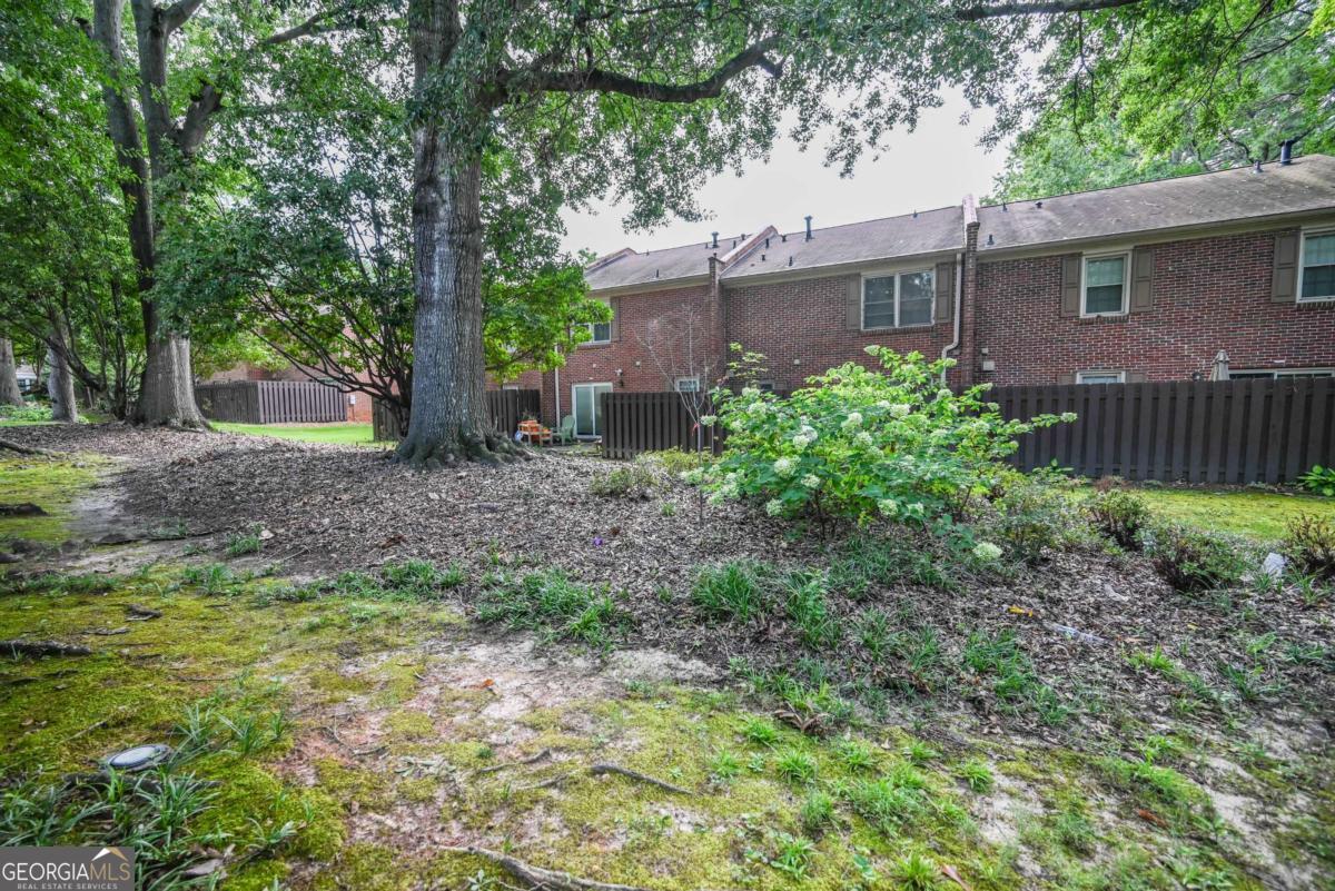 3427 Ashwood Lane