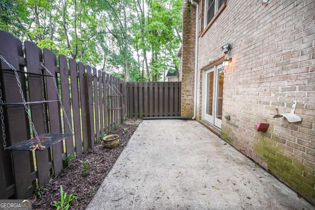 3427 Ashwood Lane