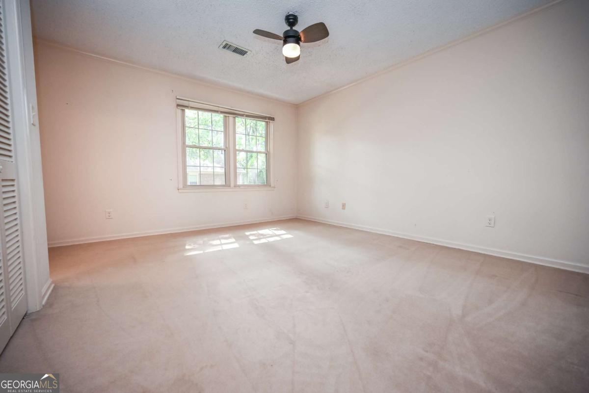 3427 Ashwood Lane