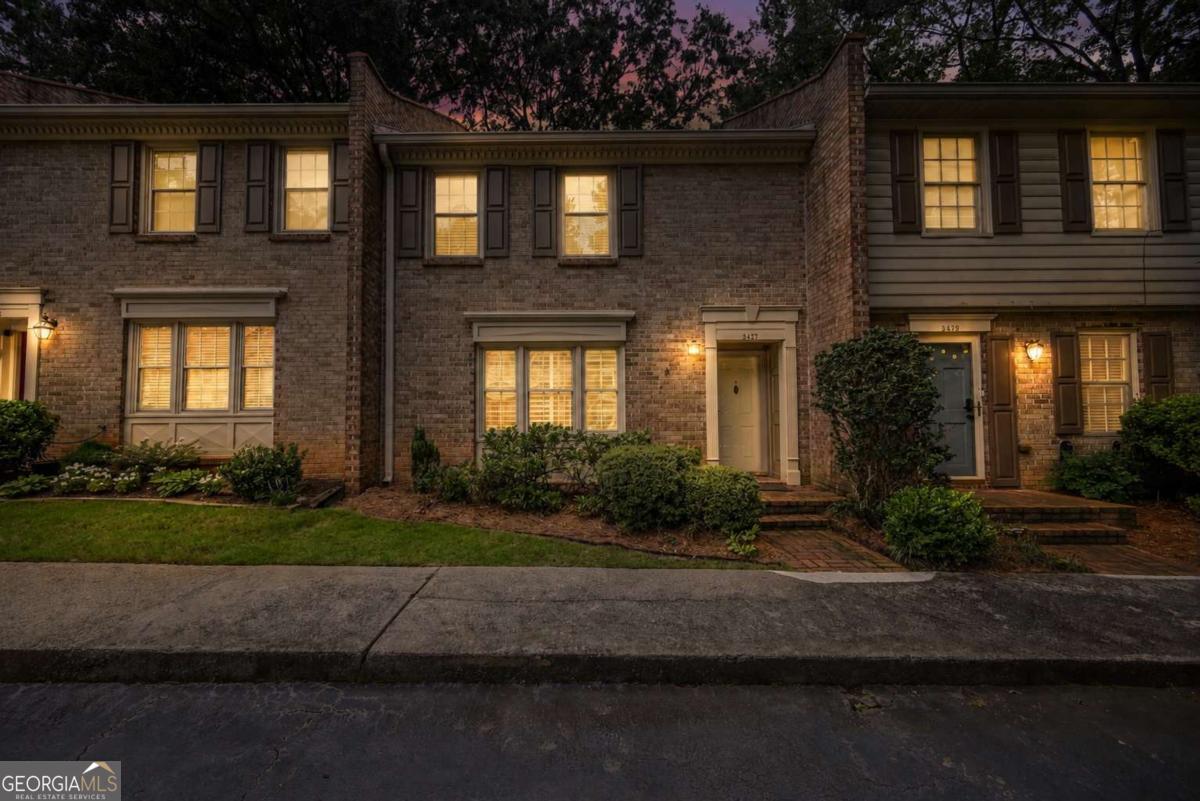 3427 Ashwood Lane