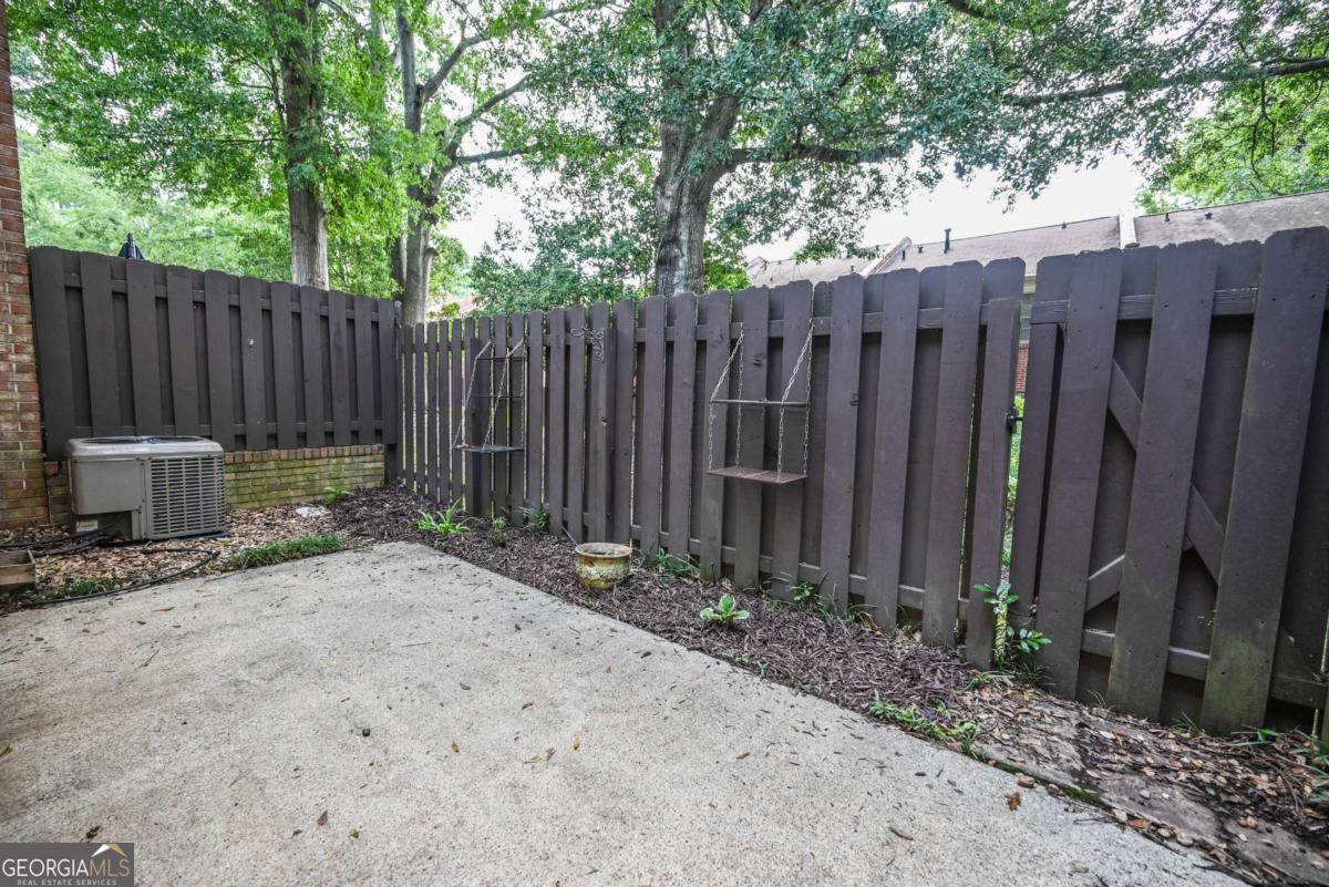3427 Ashwood Lane