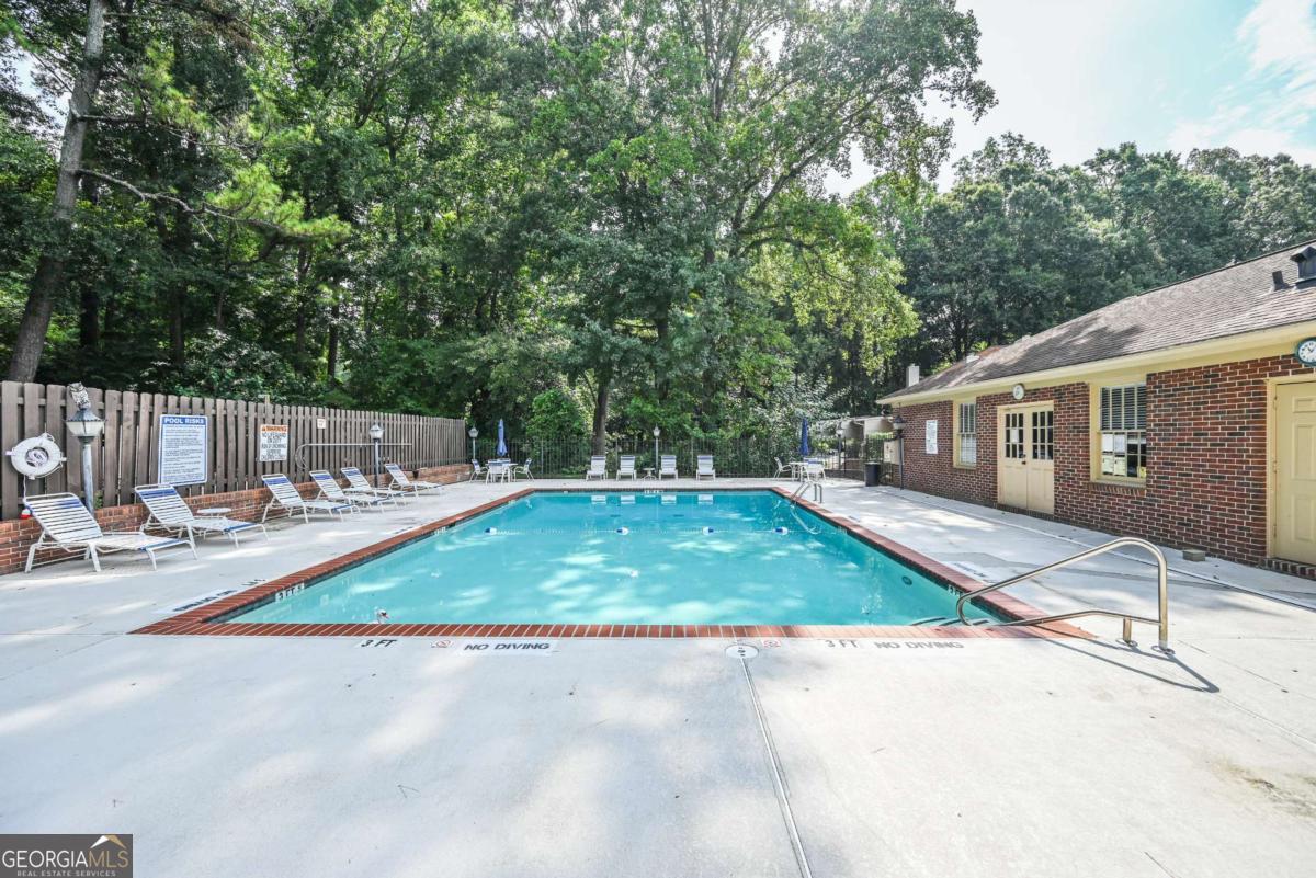 3427 Ashwood Lane