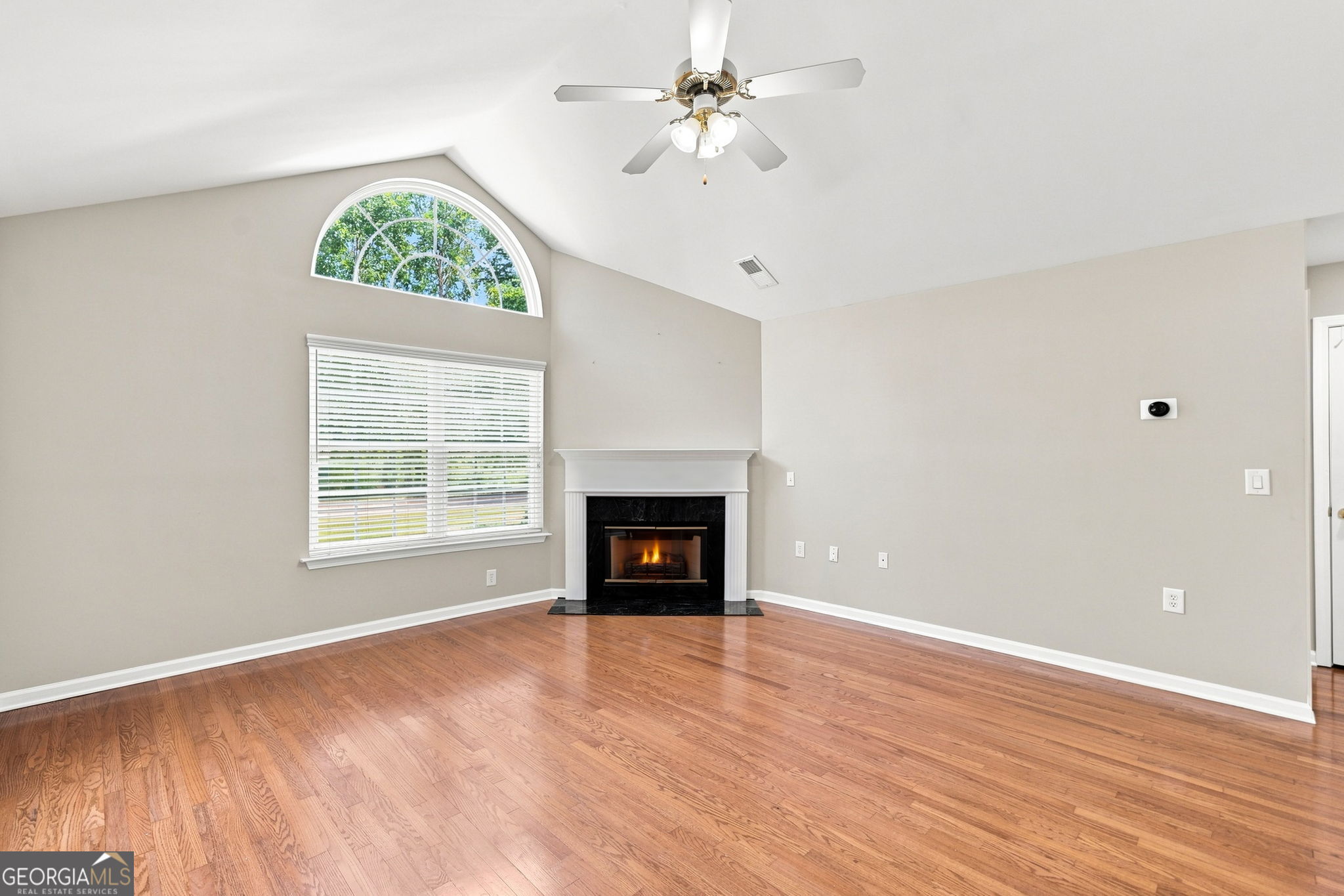 3204 Village Lane