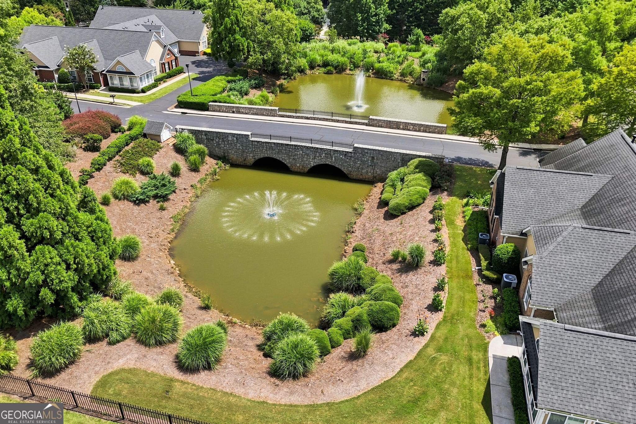 3204 Village Lane