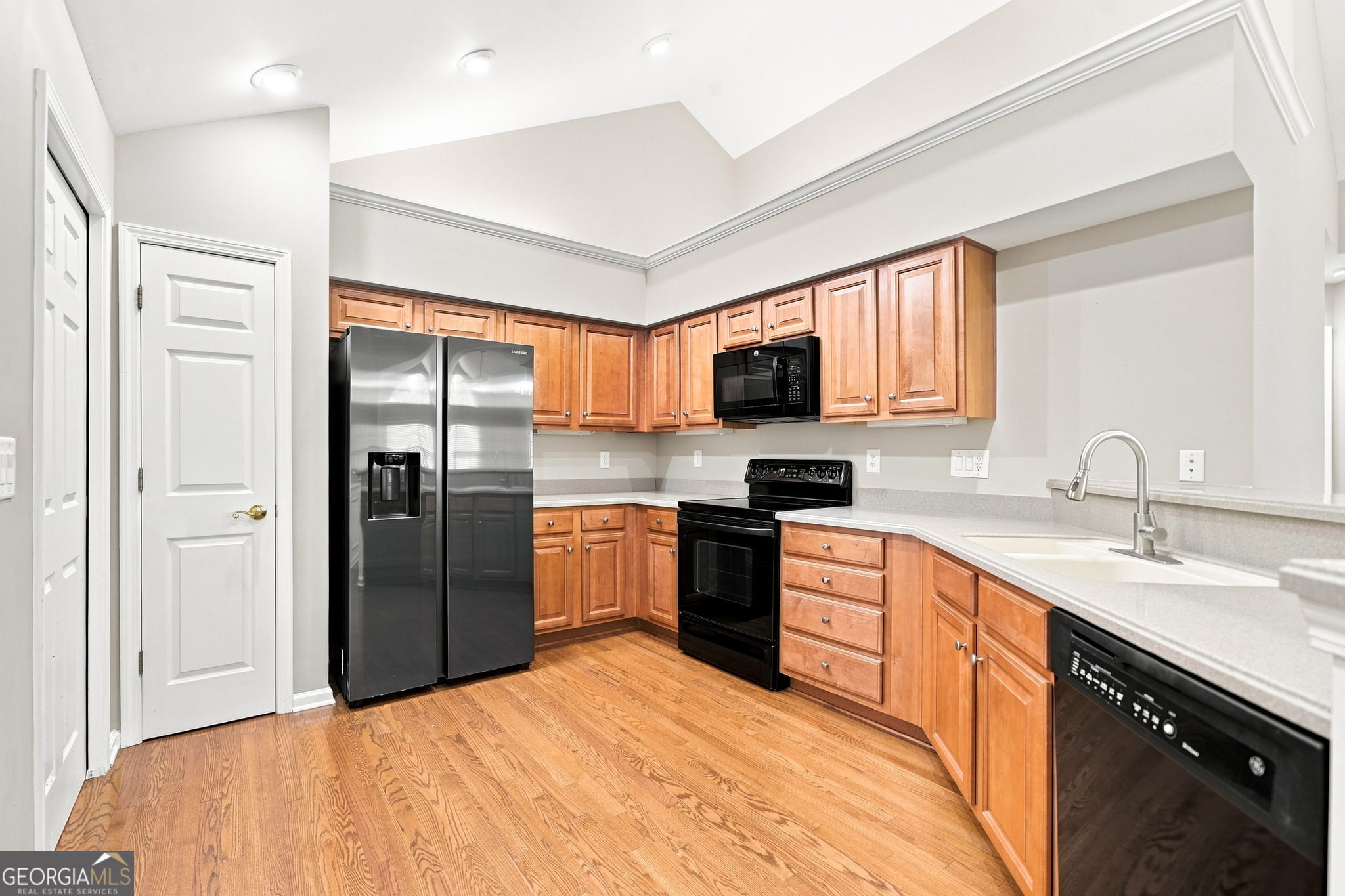3204 Village Lane