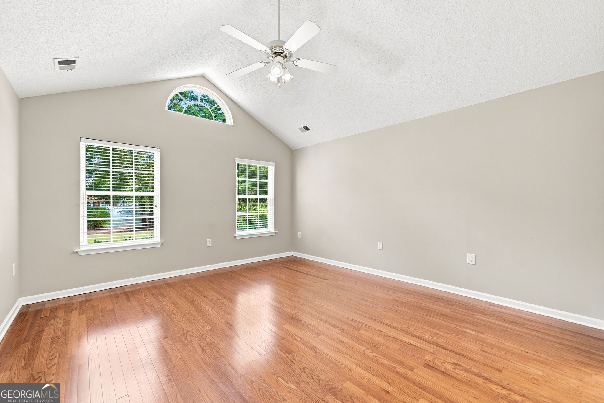 3204 Village Lane