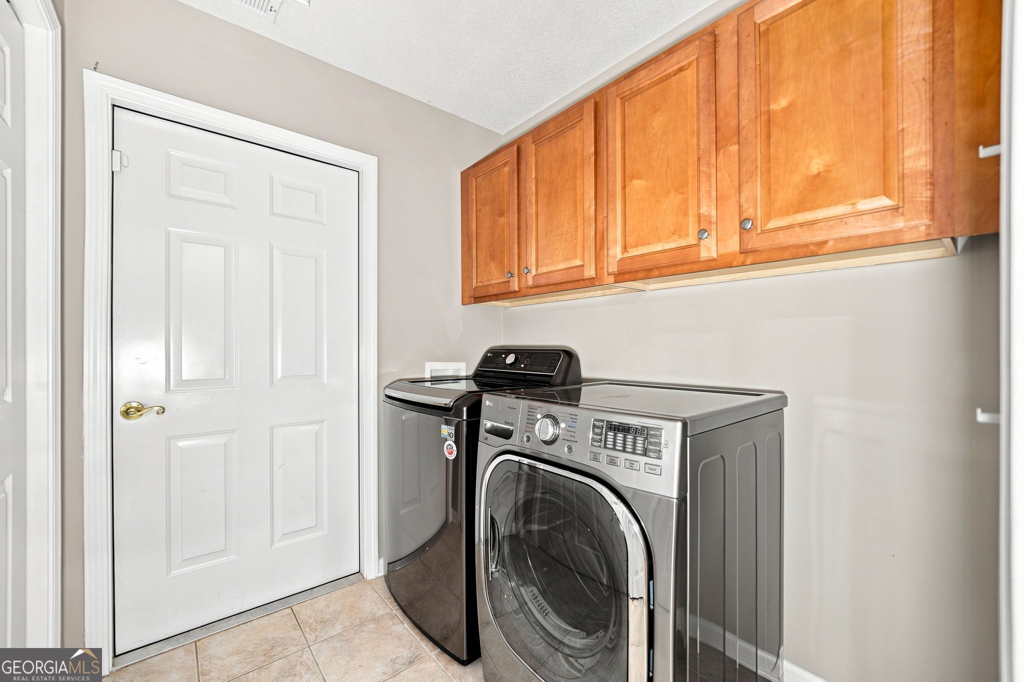 3204 Village Lane
