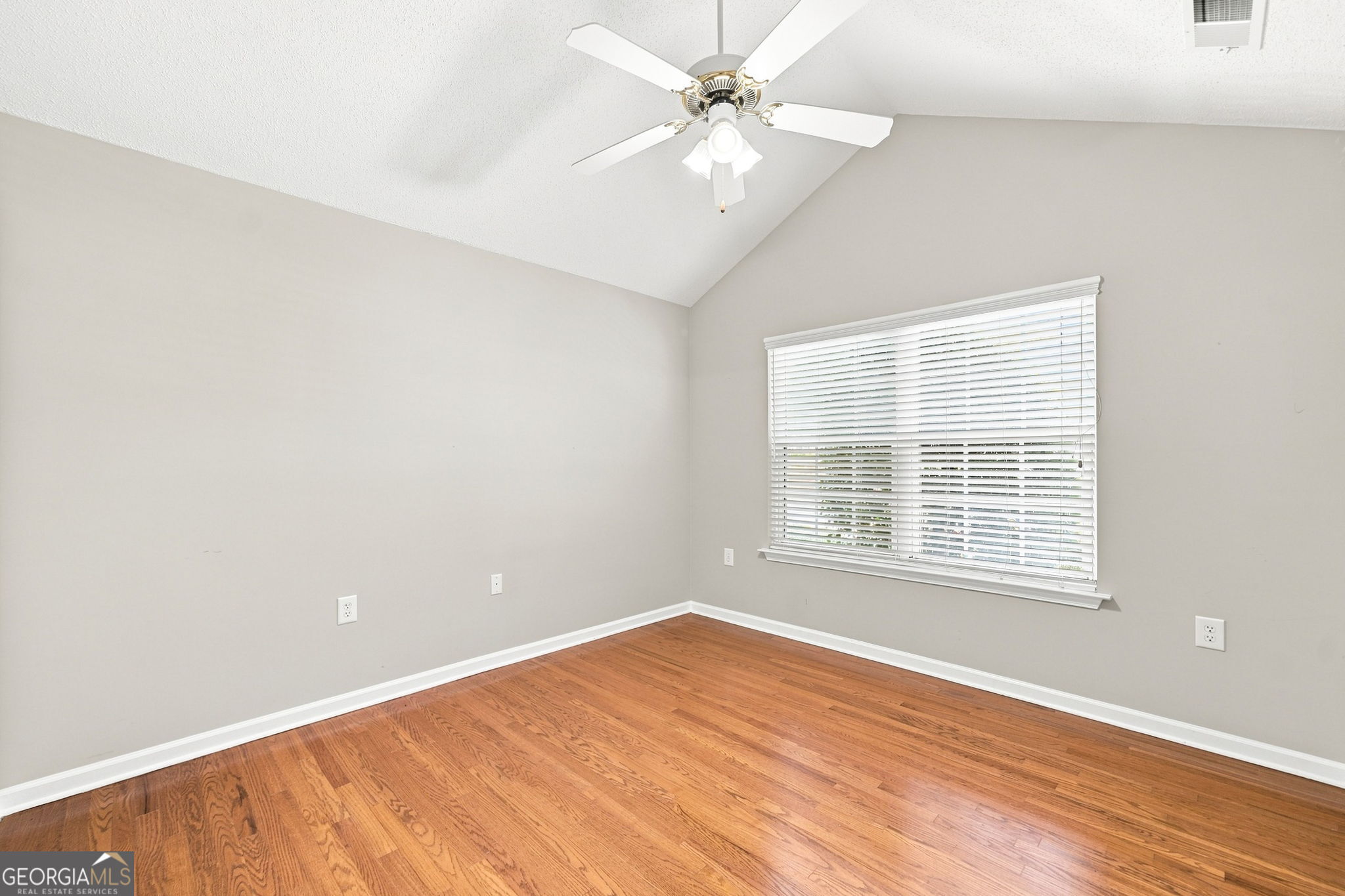 3204 Village Lane
