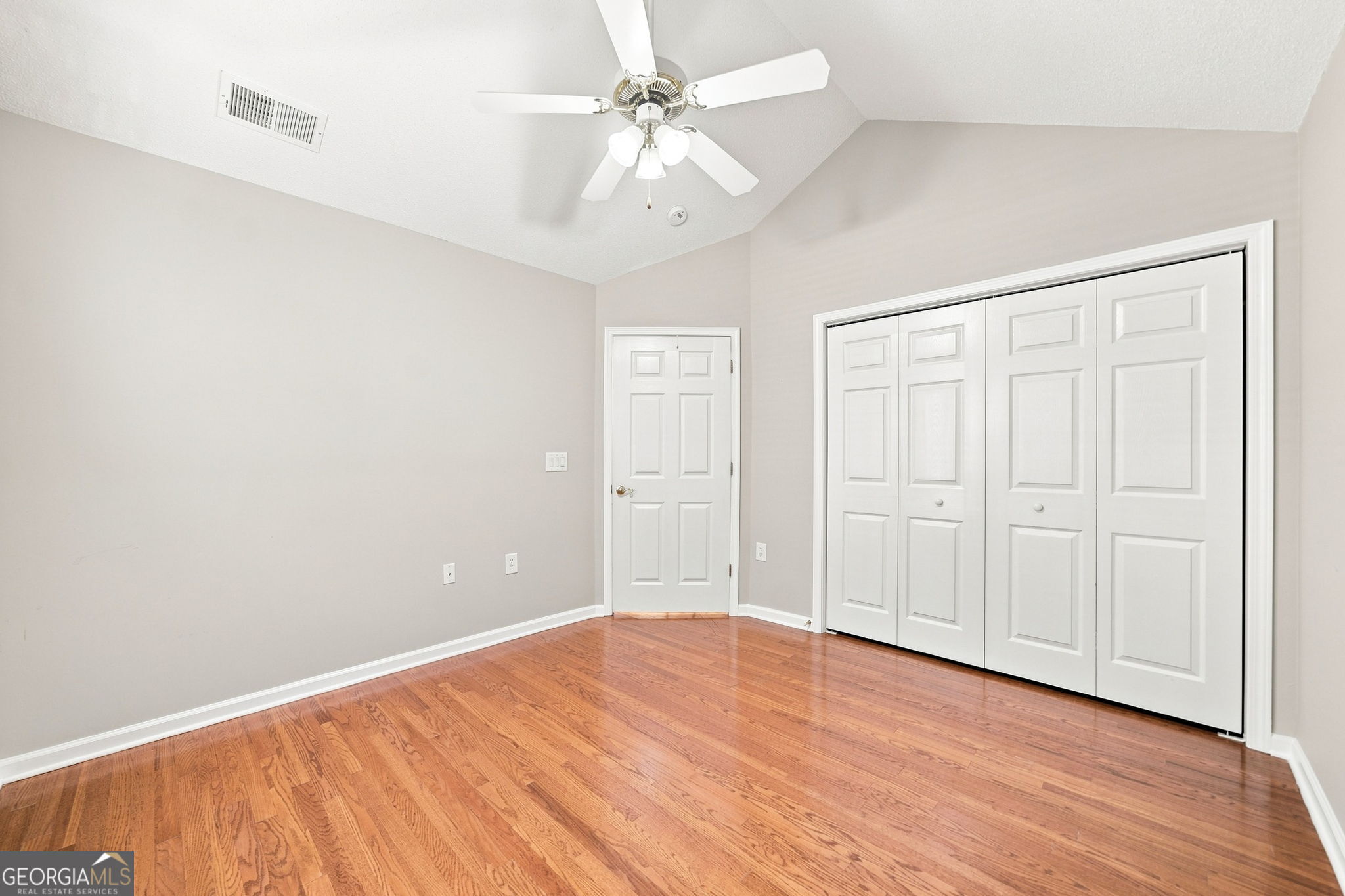 3204 Village Lane