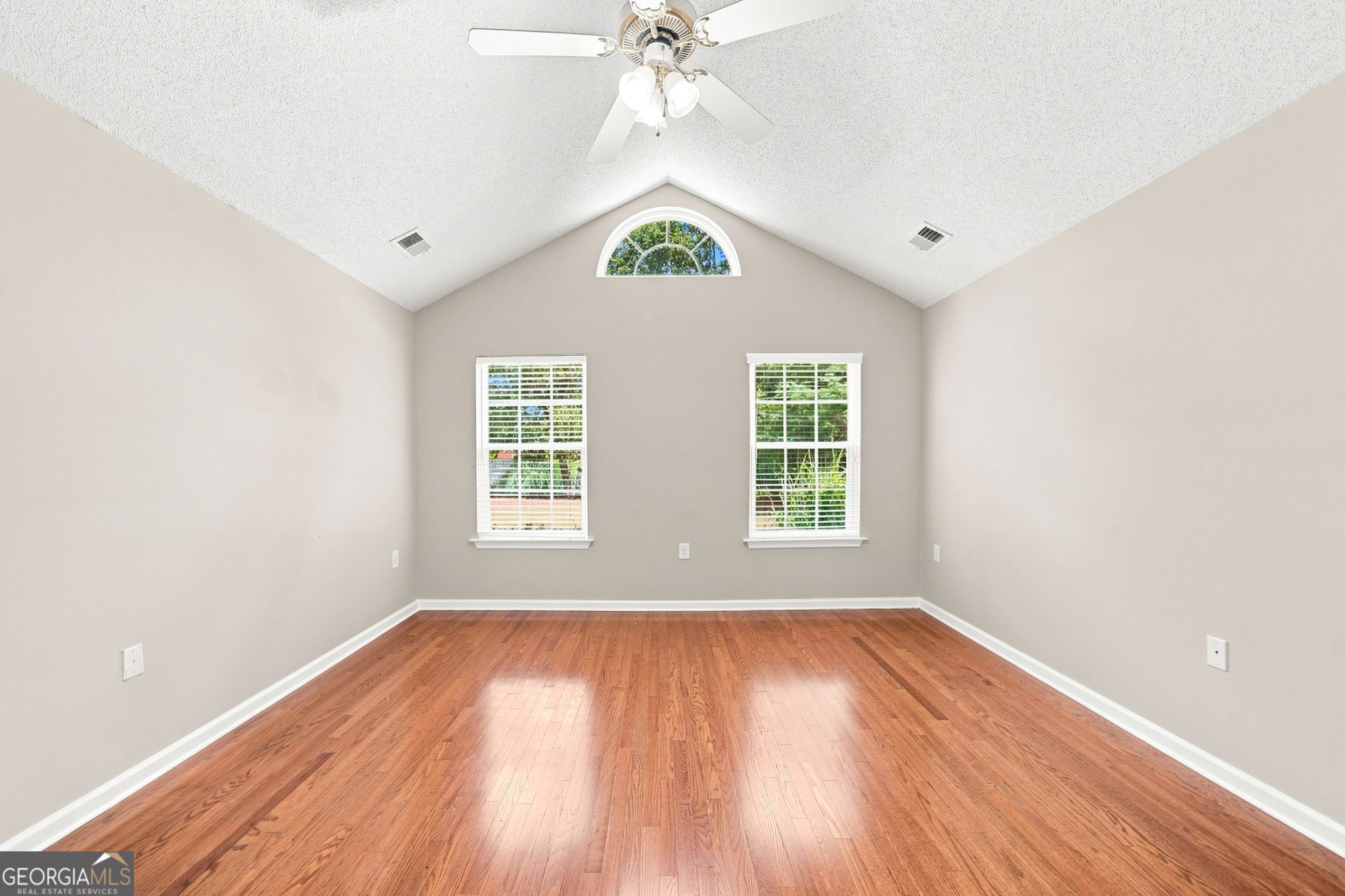 3204 Village Lane