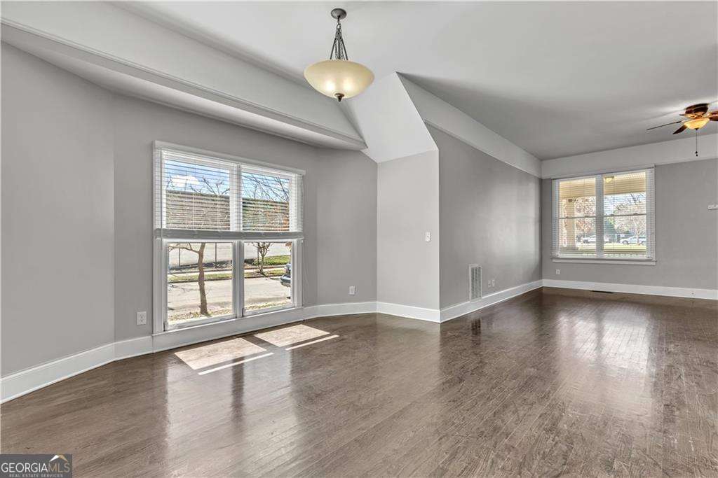94 Lucy Street SE # B