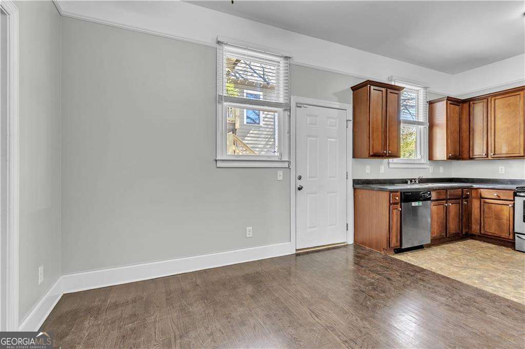 94 Lucy Street SE # B