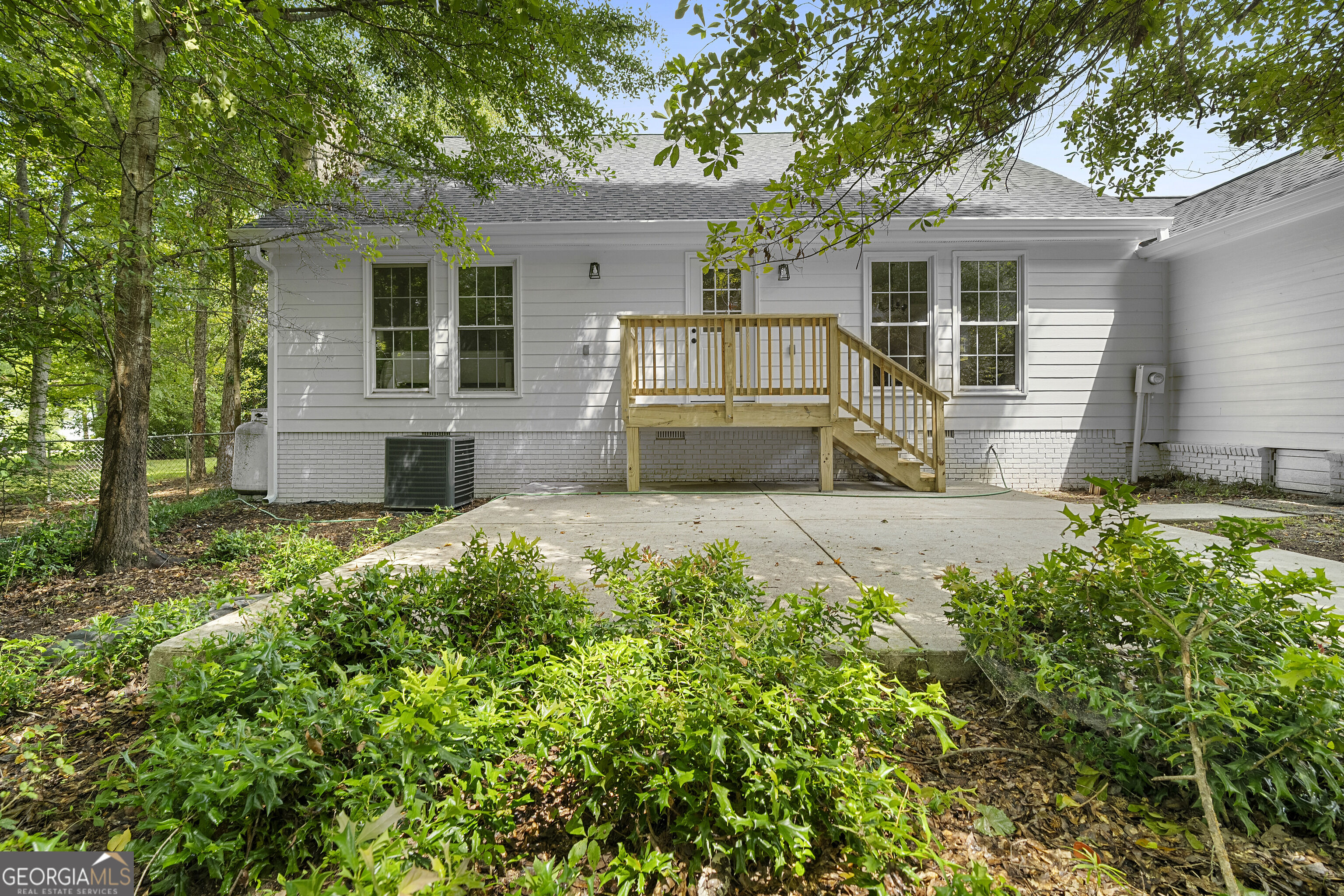 65 Heritage Circle