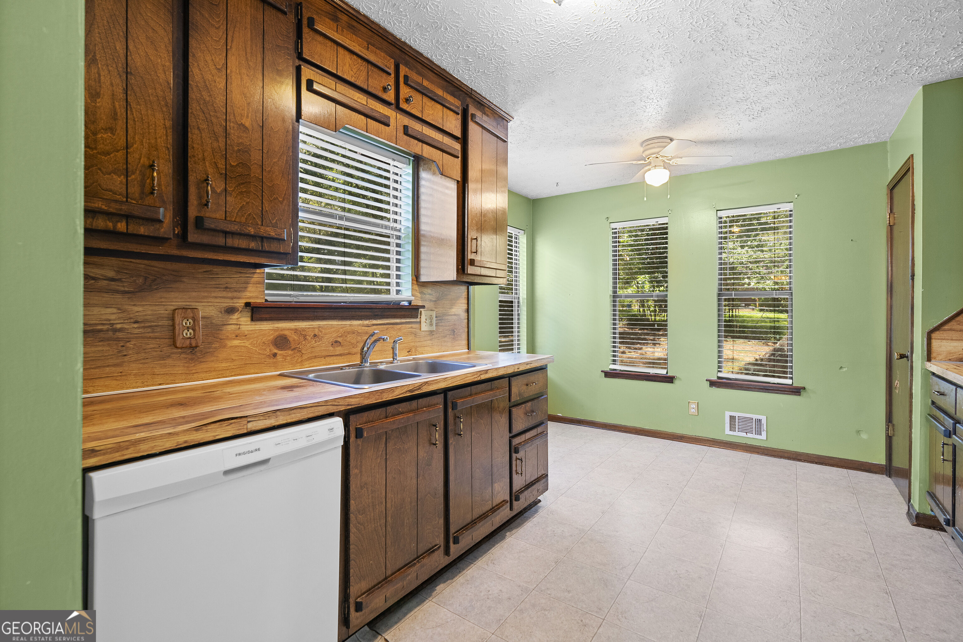2656 Royal Oak Court