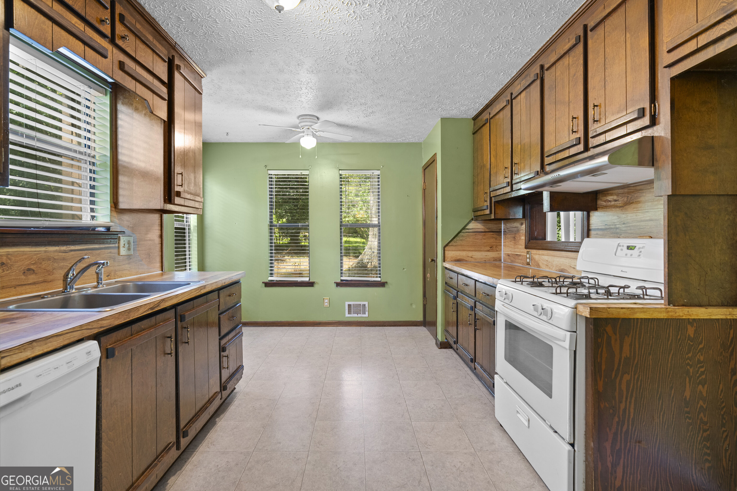 2656 Royal Oak Court