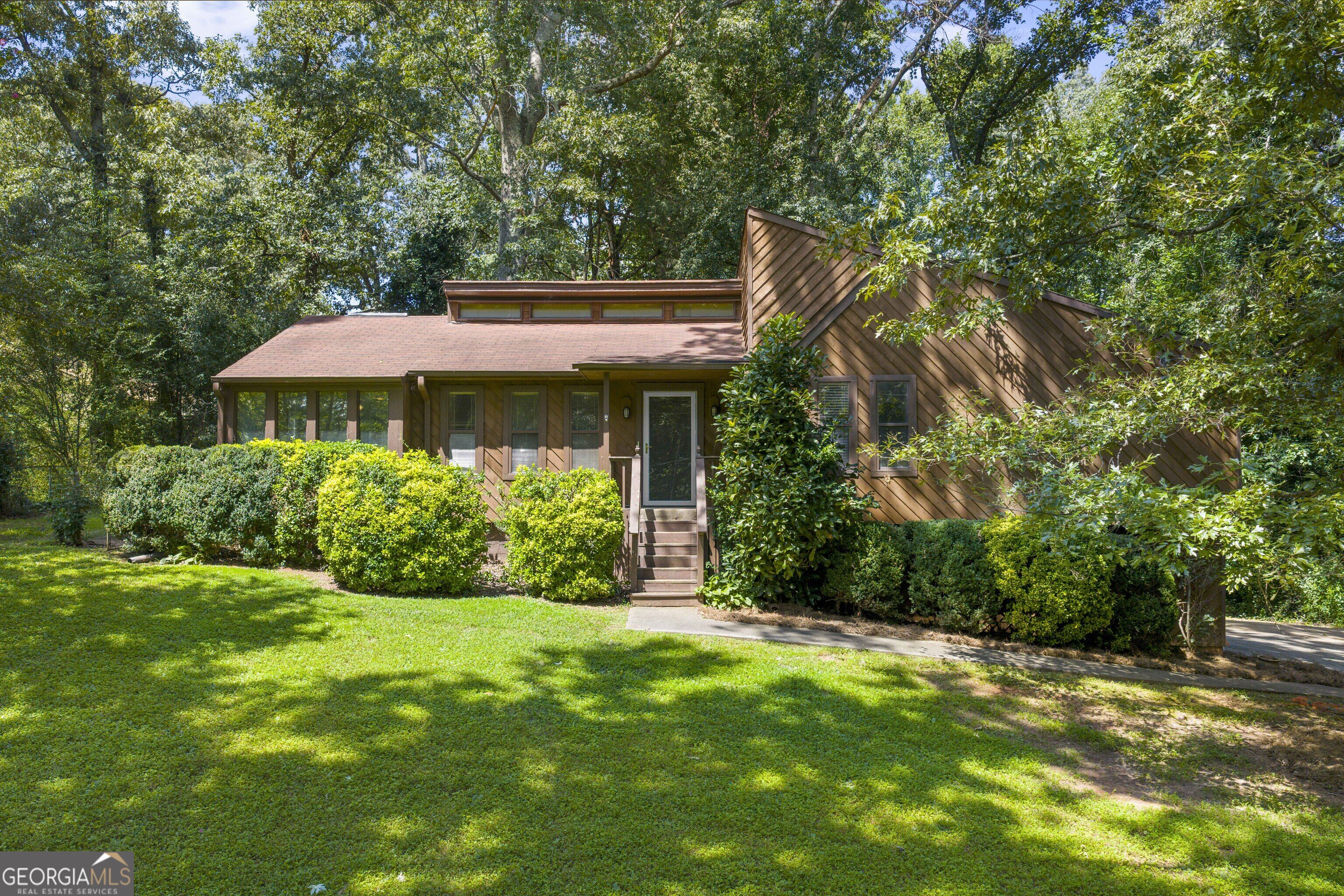 2656 Royal Oak Court