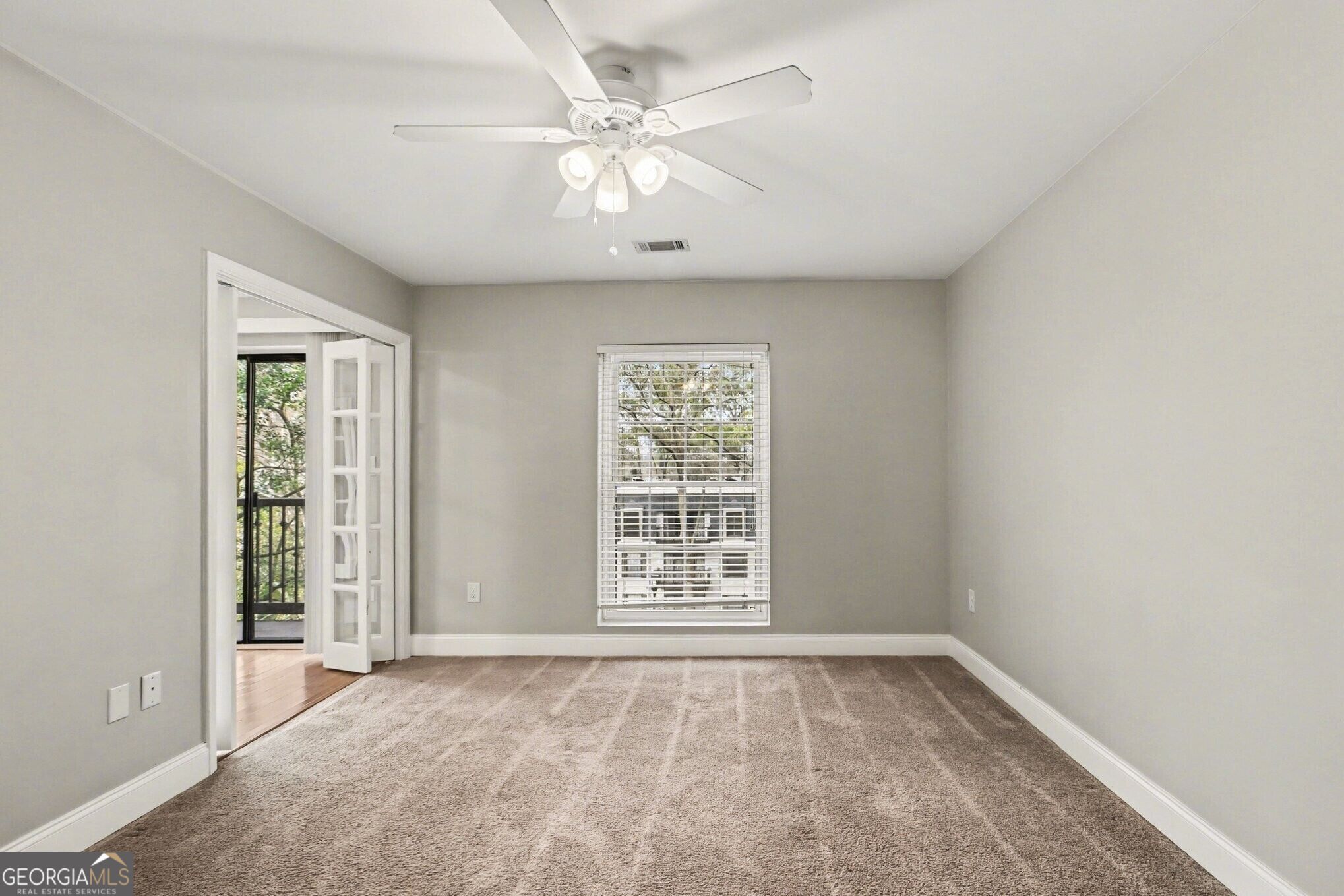 1202 Pine Heights