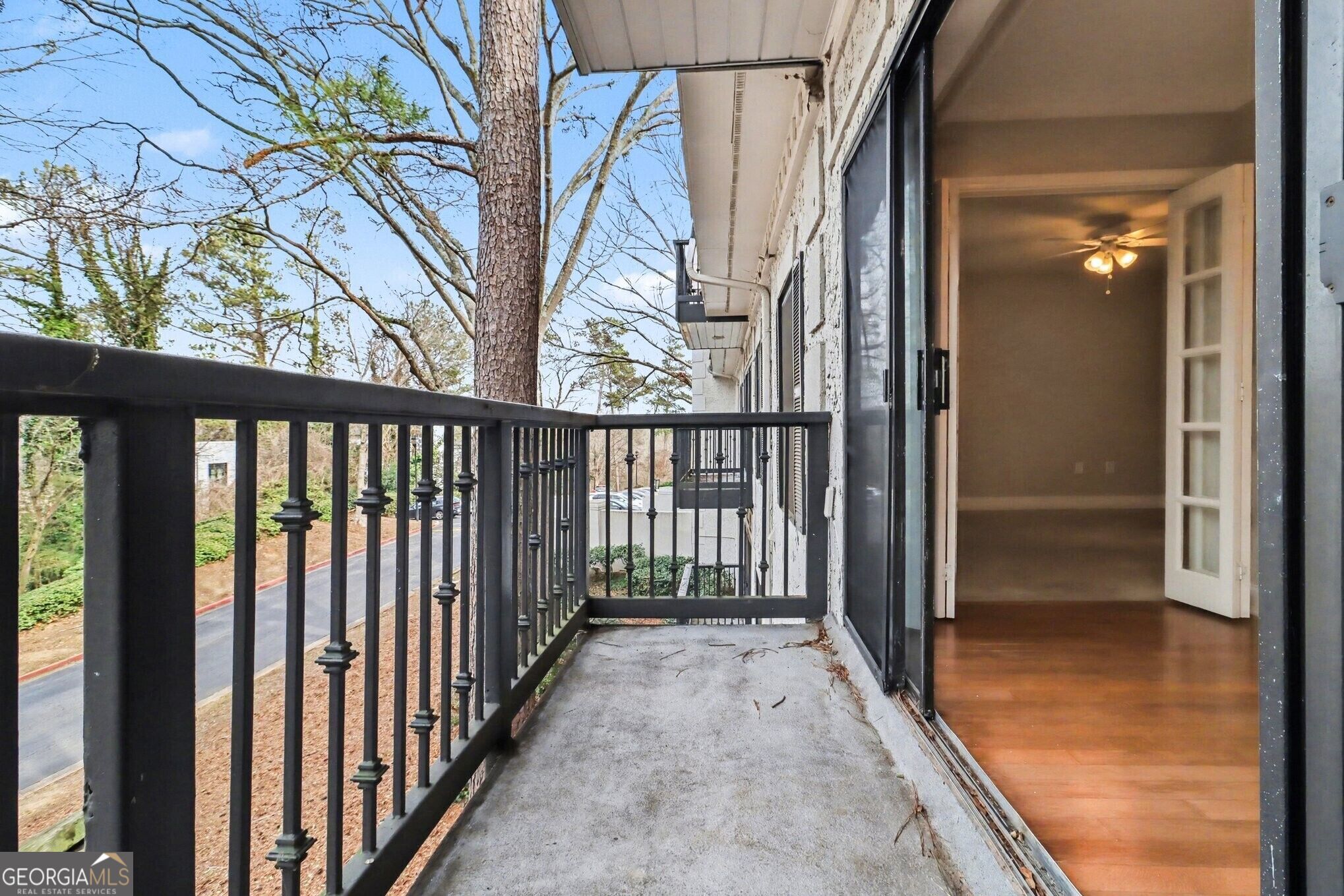 1202 Pine Heights