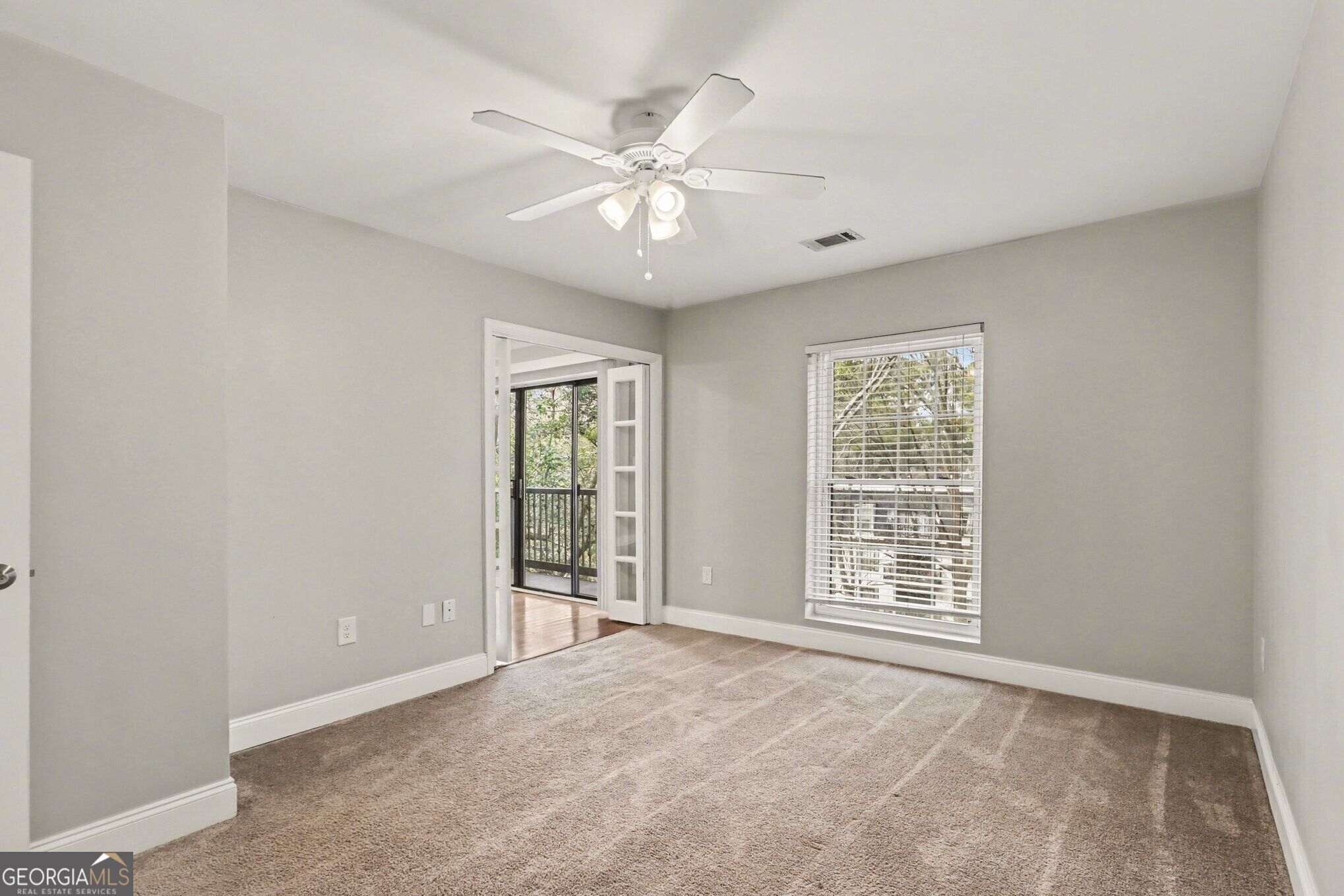 1202 Pine Heights