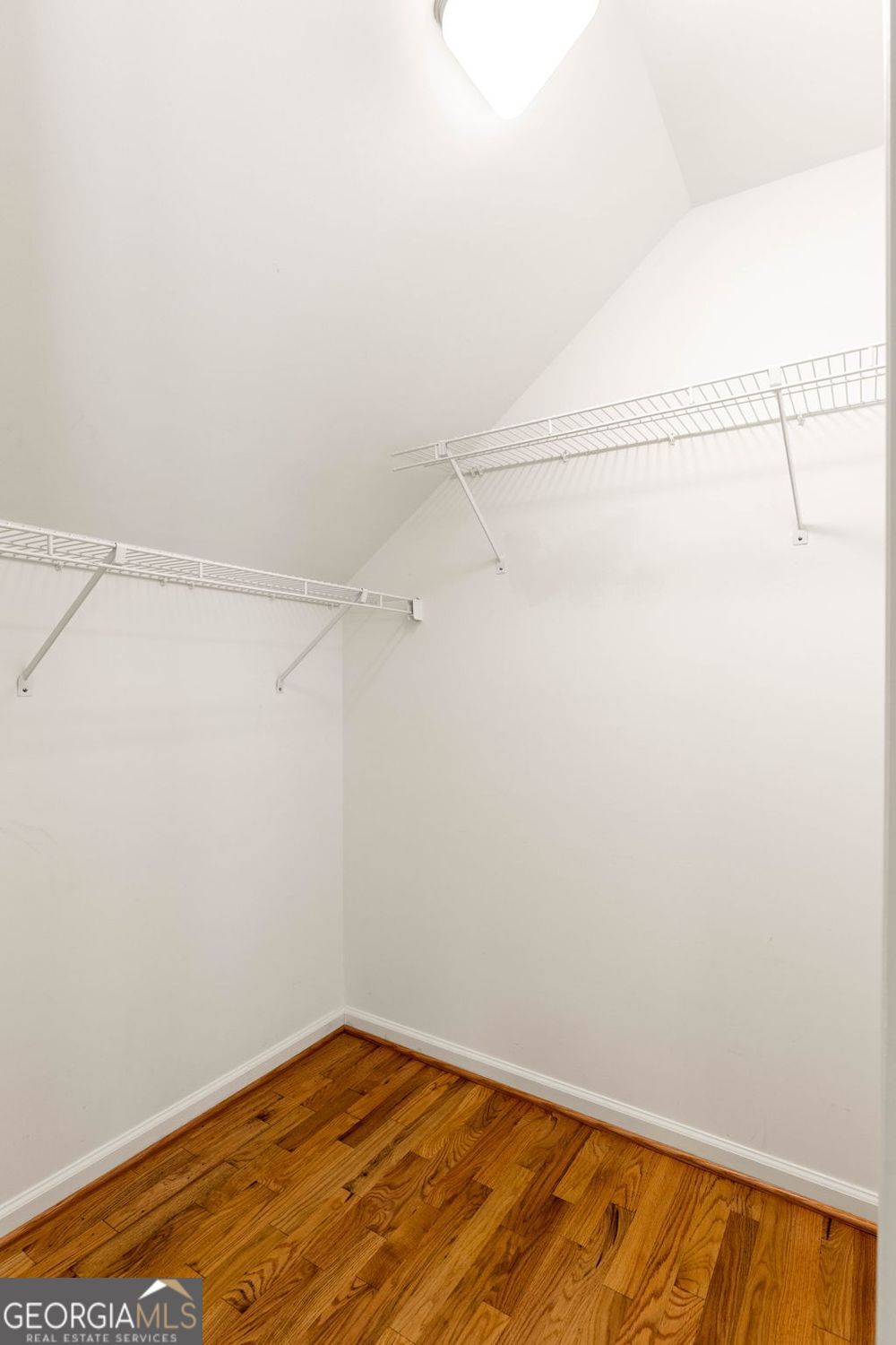 3736 Harts Pl