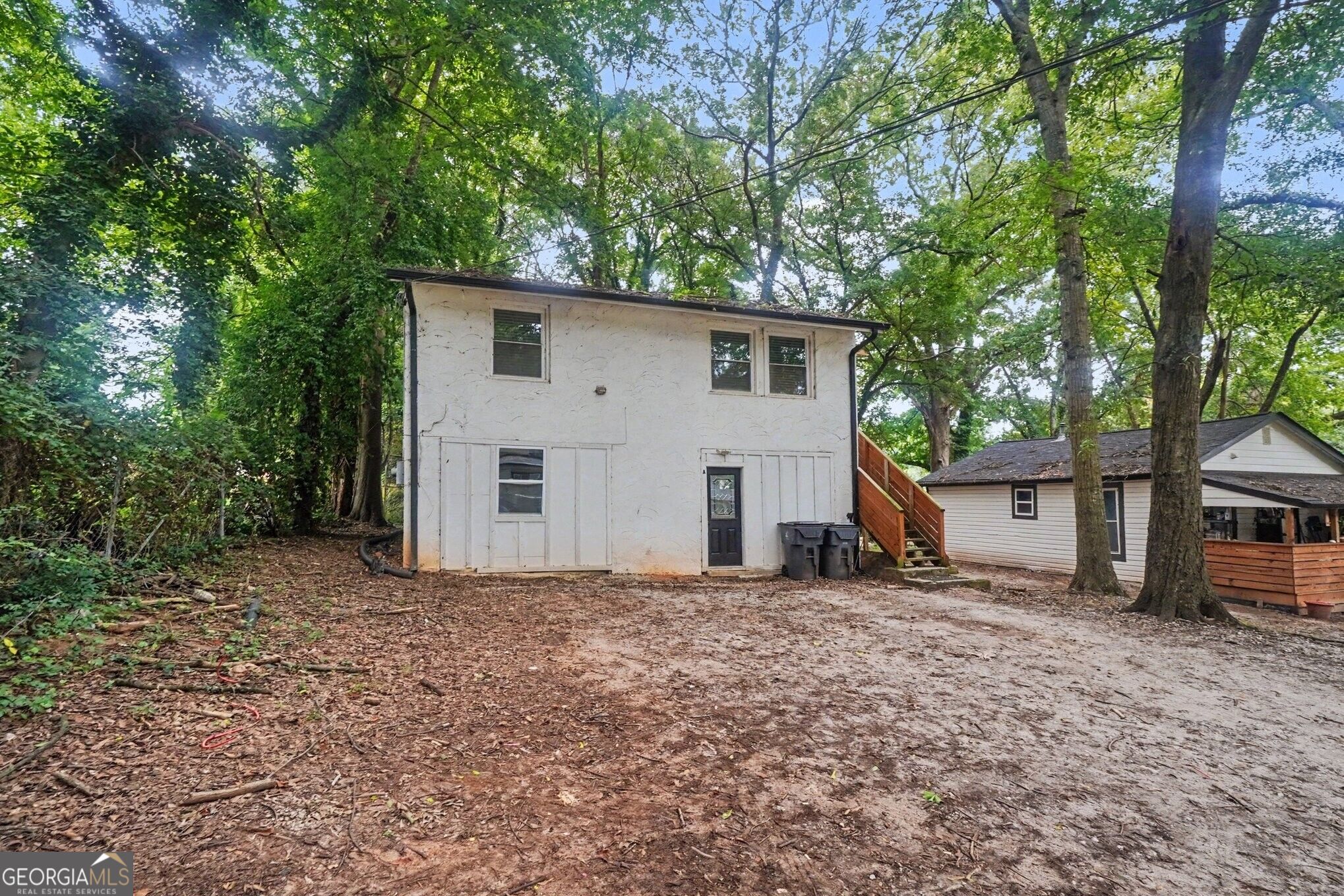 2494 Lester Street