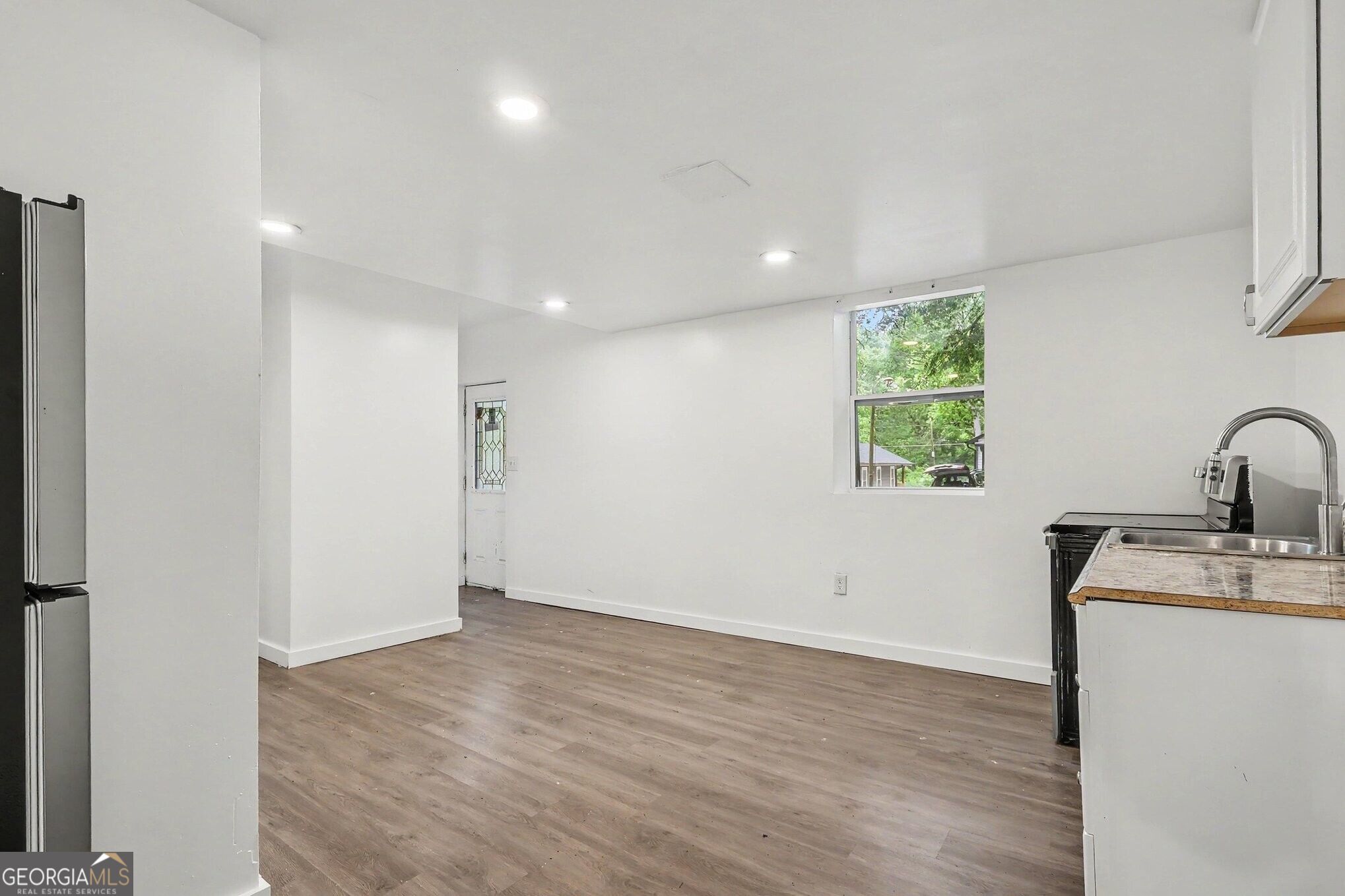 2494 Lester Street