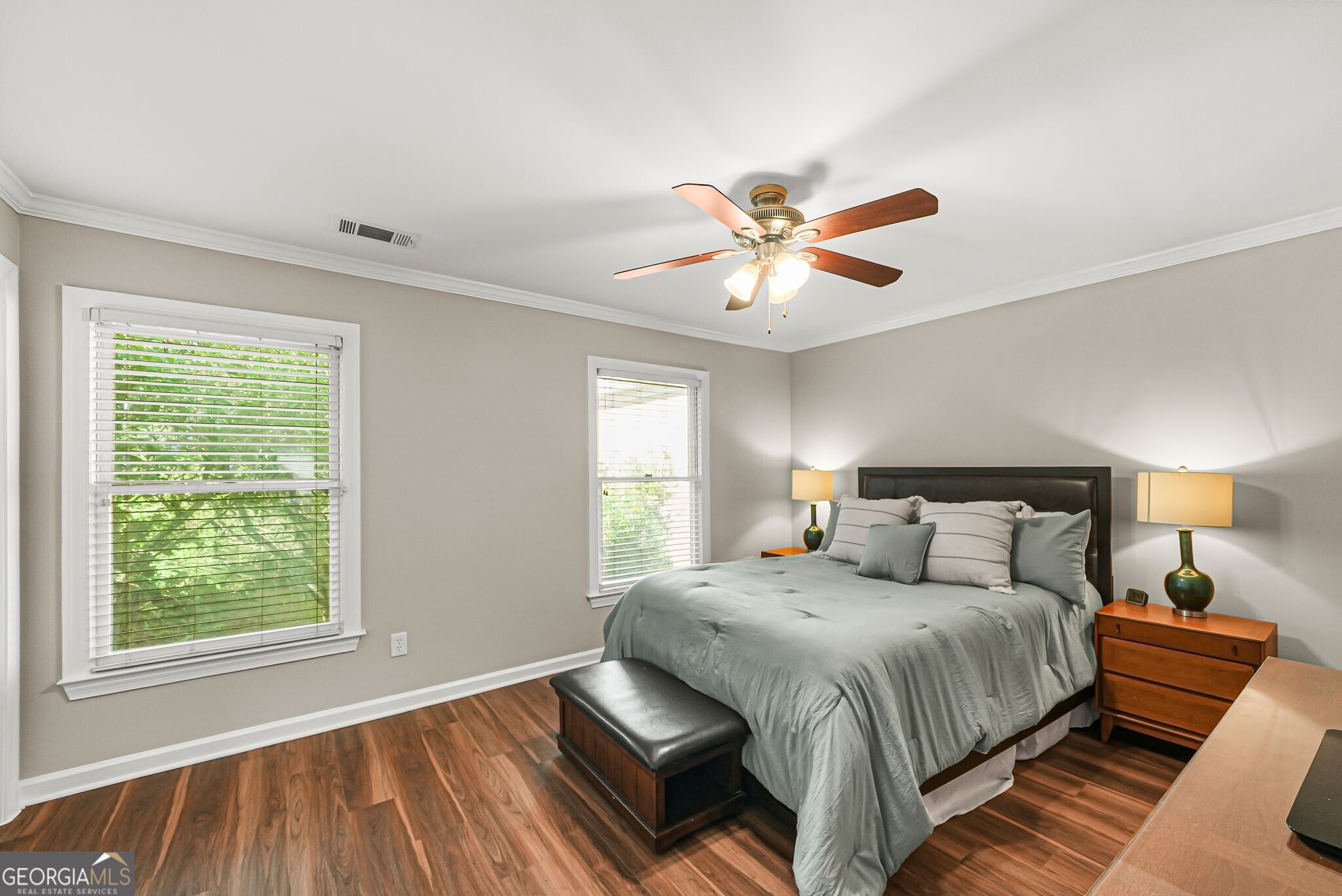 7500 Roswell Road # 30