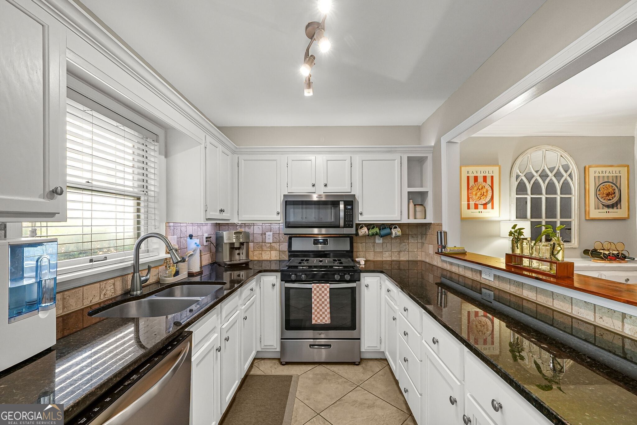7500 Roswell Road # 30