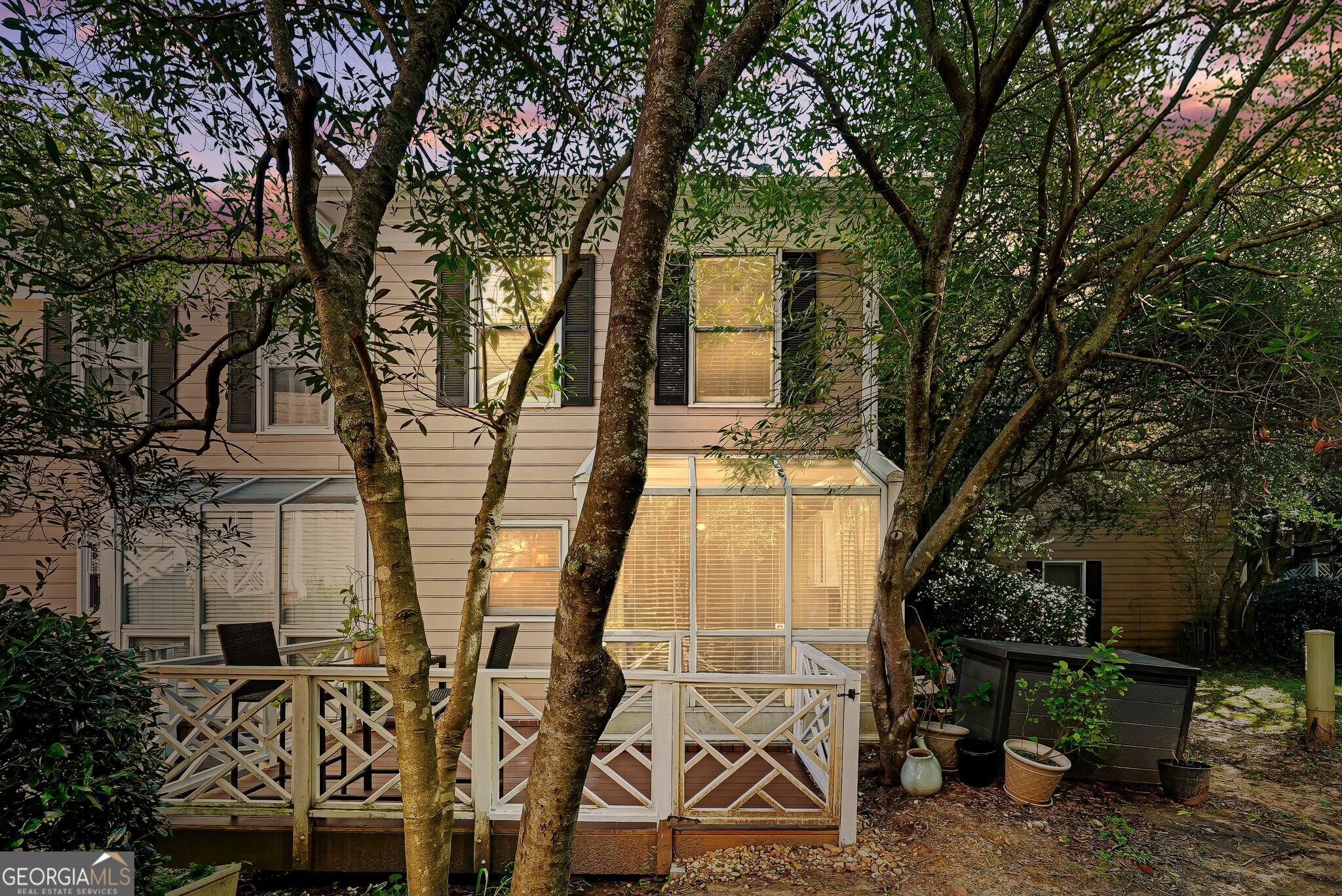 7500 Roswell Road # 30